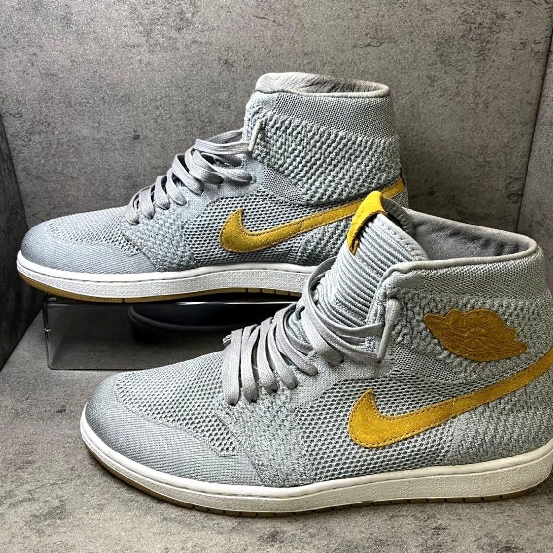 Nike Nike Aj1 Flyknit High Cut Sneaker Men 12.0US Gray/Yellow LTD Original Collection Size US 12 / EU 45 - 4 Thumbnail