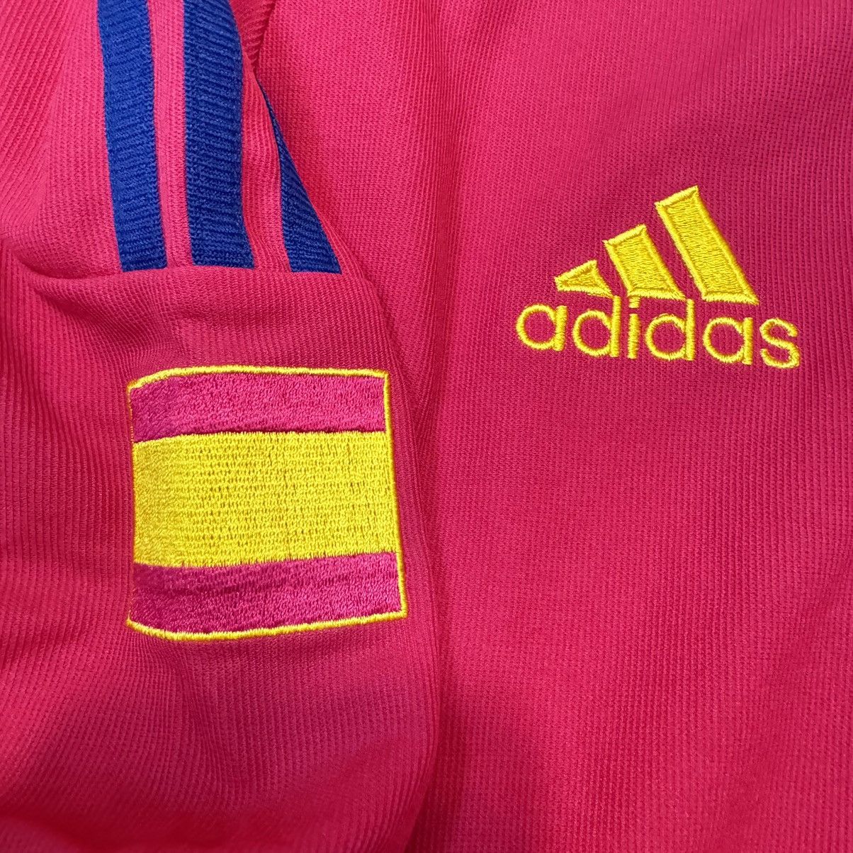 Adidas Spain 02/03 home shirt #7 Raul Size US L / EU 52-54 / 3 - 6 Thumbnail