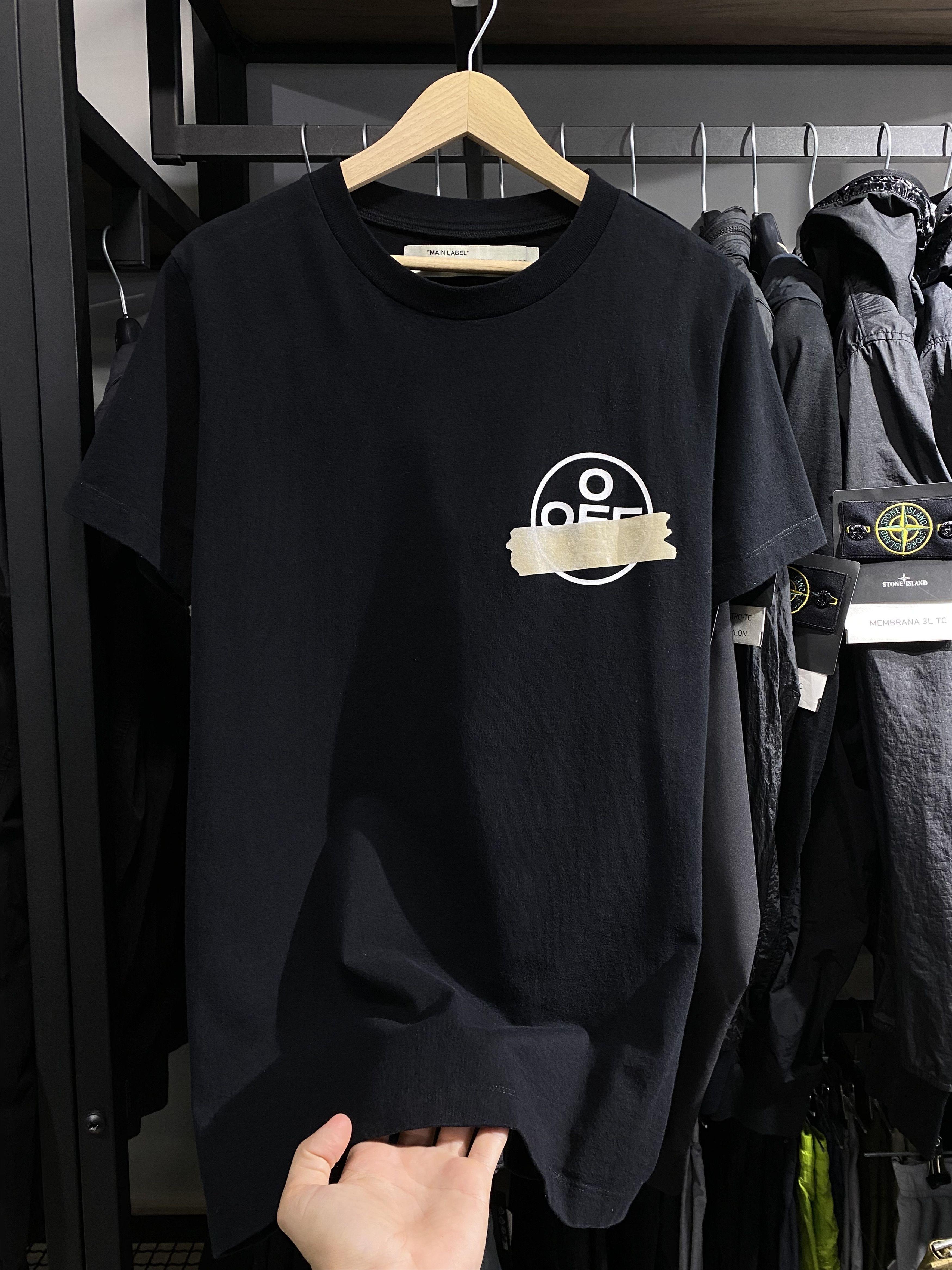 Off-White Off-White by Virgil Abloh Tape Arrows T-Shirt 'Black' size S Size US S / EU 44-46 / 1 - 3 Thumbnail