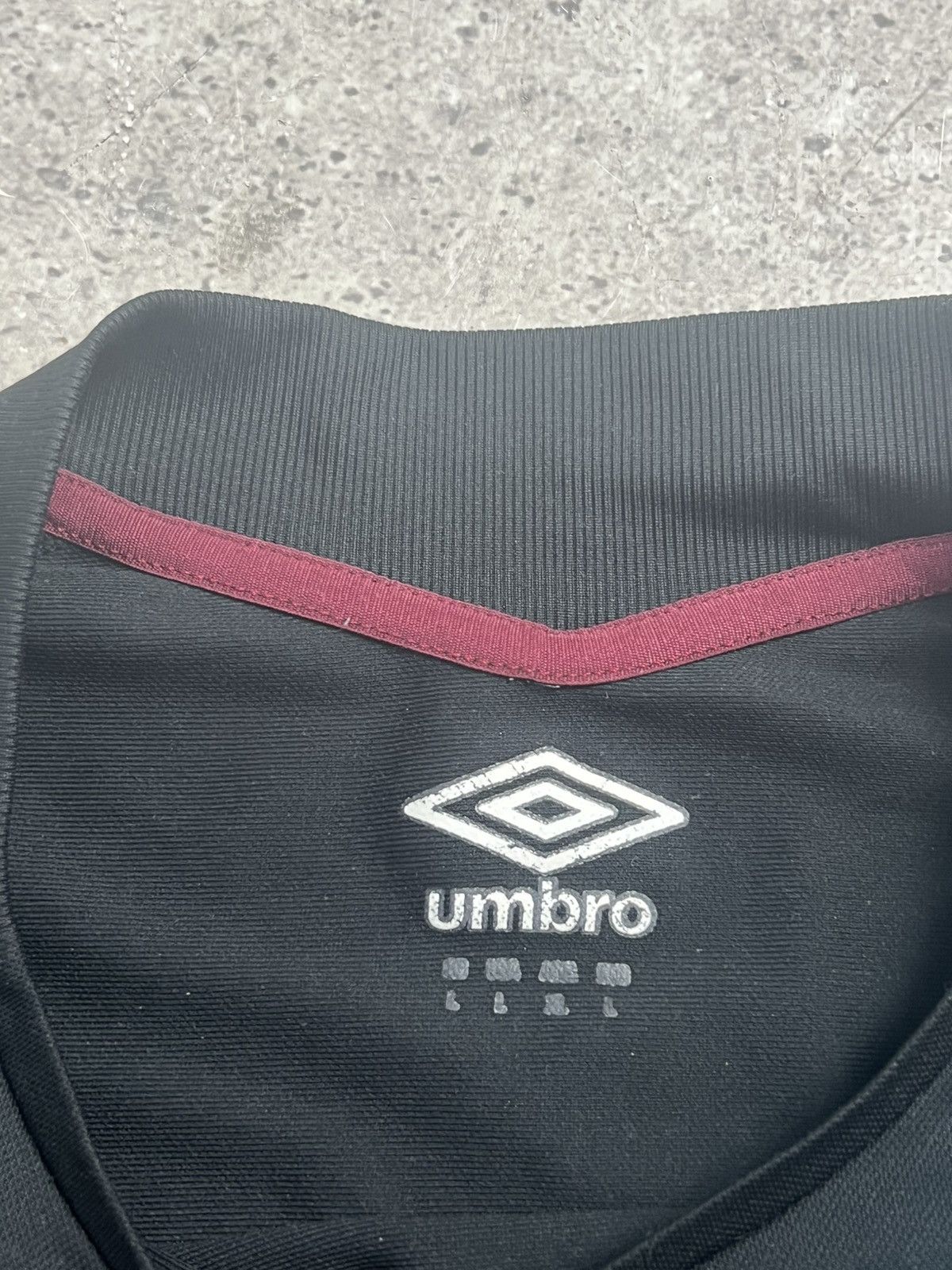 Umbro UMBRO FC WEST HAM UNITED SOCCER JERSEY FOOTBALL SHIRT Size US L / EU 52-54 / 3 - 7 Thumbnail