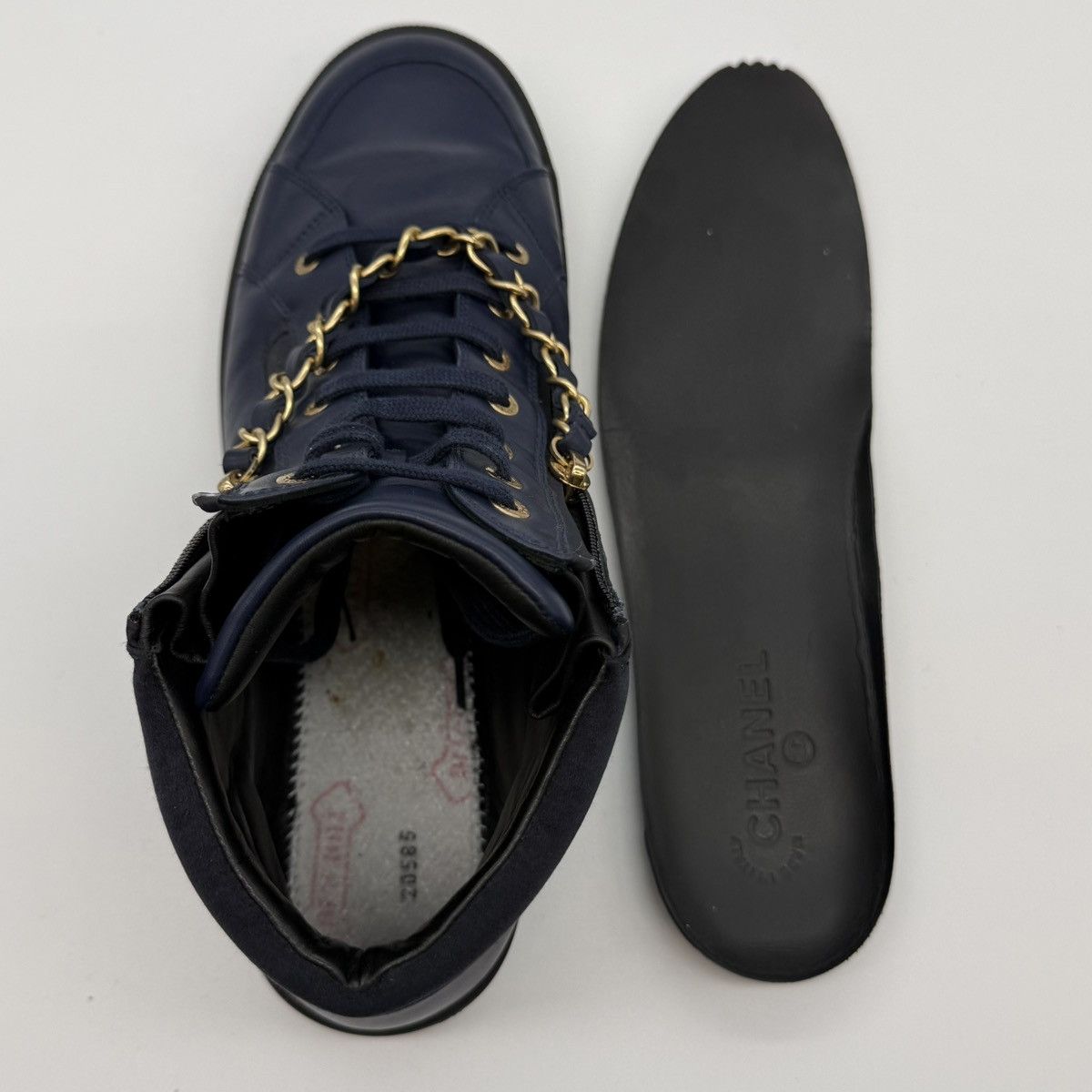 Chanel Chanel High-Top Sneakers in Navy Lamdskin Size US 11 / EU 44 - 13 Thumbnail