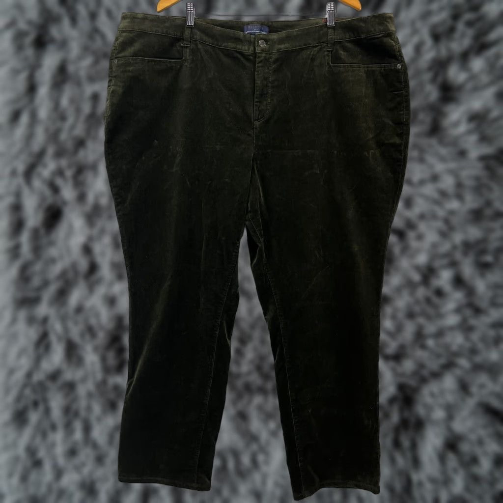 Talbots Talbots Plus Size 26W Olive Green Corduroy Pants Straight Leg Five Pocket Womens Size 26" / US 2 / IT 38 - 1 Thumbnail