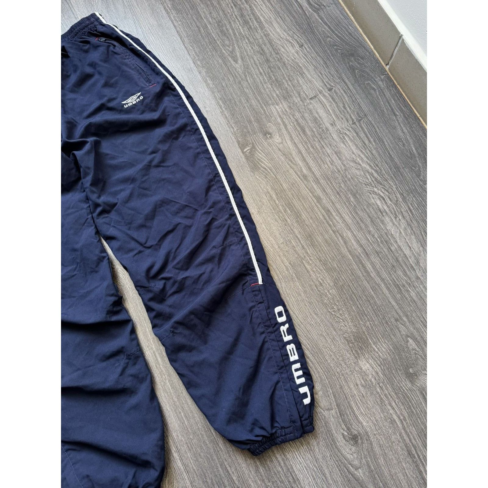 Umbro Vintage Umbro Baggy Nylon Pants Drill Y2K Size US 34 / EU 50 - 2 Thumbnail