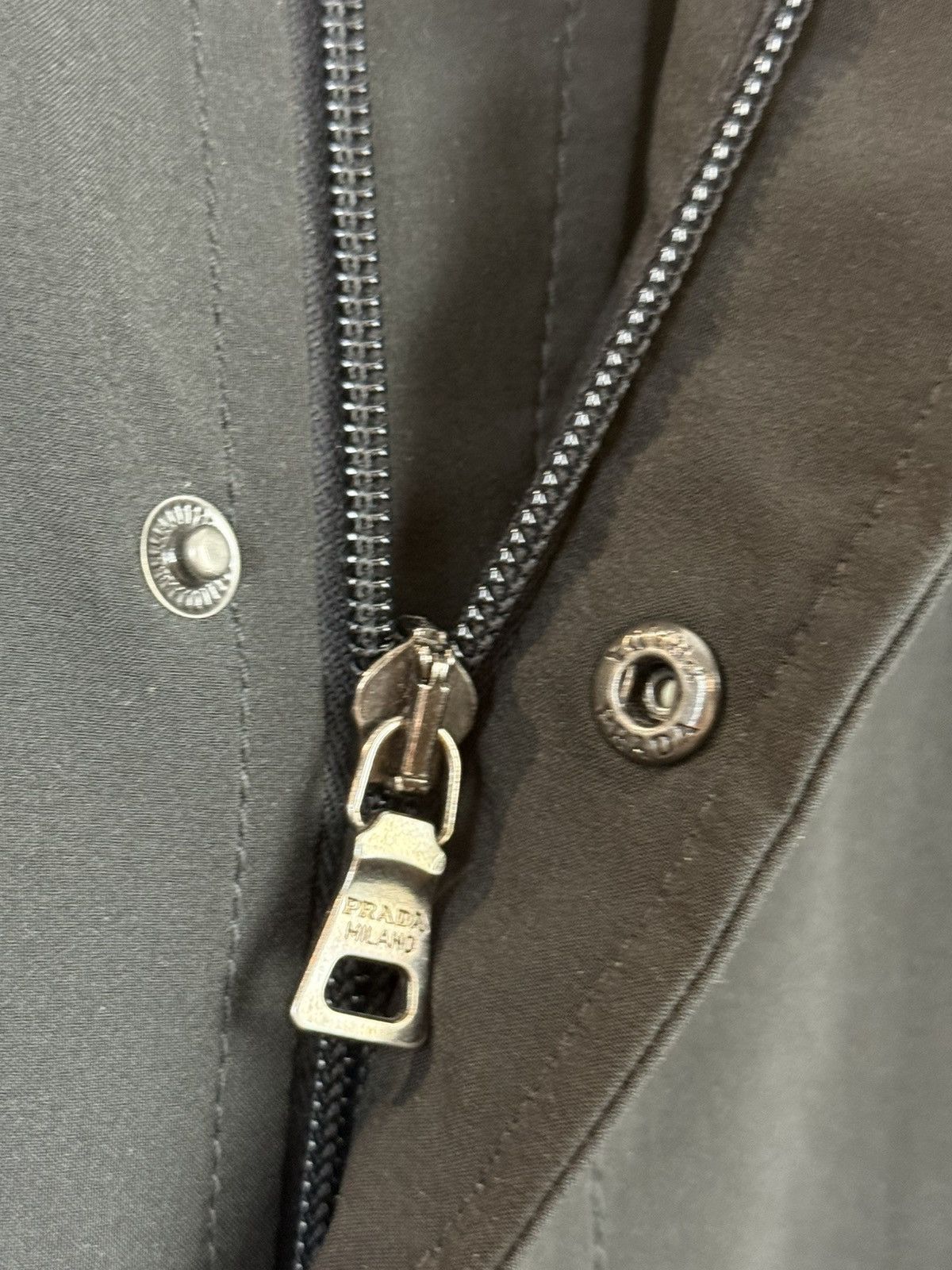 Prada Trench coach cloaks Prada jacket prada Art Sgv850 gore tex Size US L / EU 52-54 / 3 - 17 Thumbnail