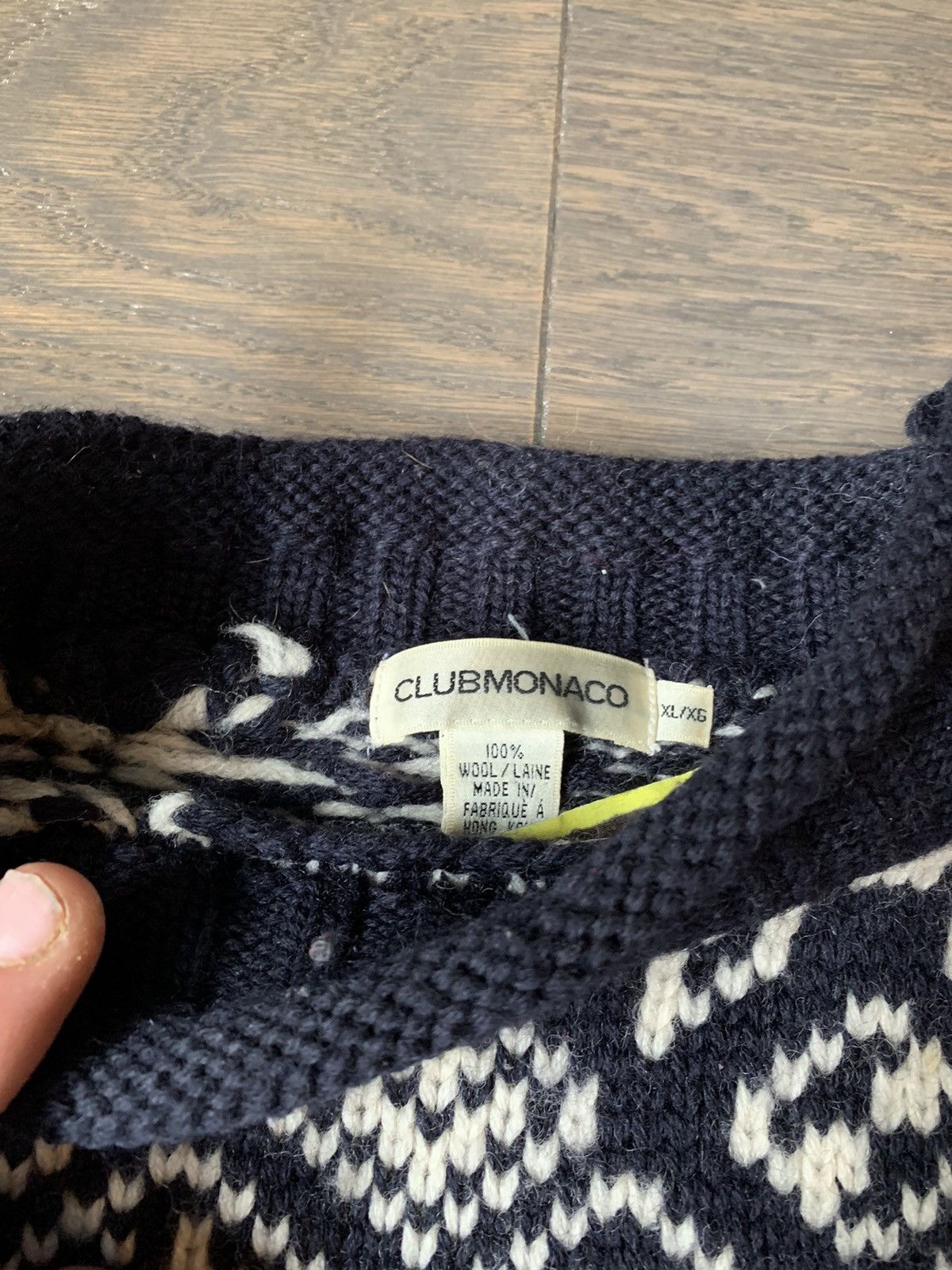 Club monaco sweater vintage hotsell