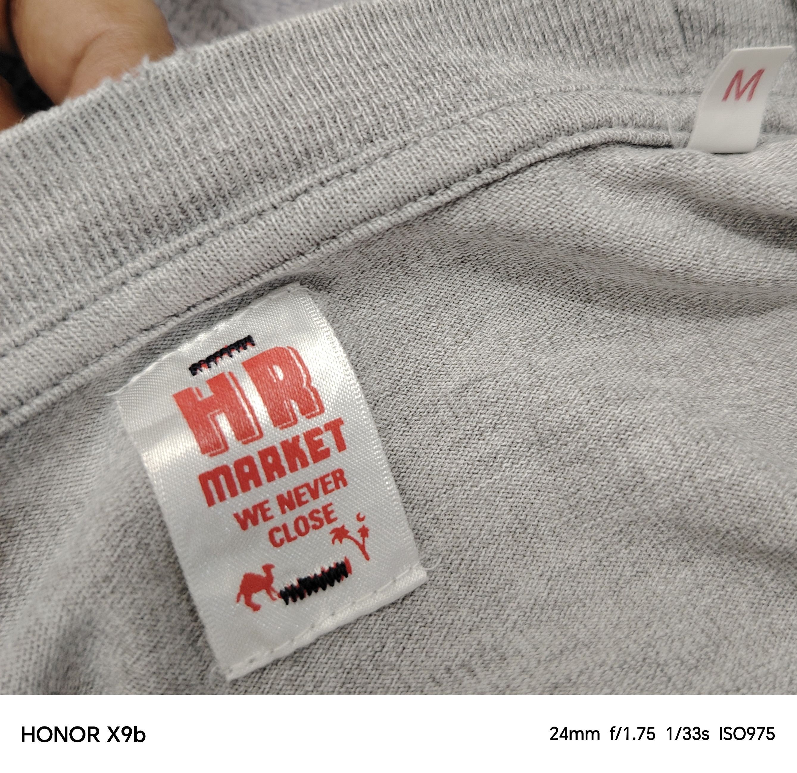HRMTG Vintage HR Market Cirque Japanese Brand Distressed Tshirt Size US M / EU 48-50 / 2 - 14 Thumbnail