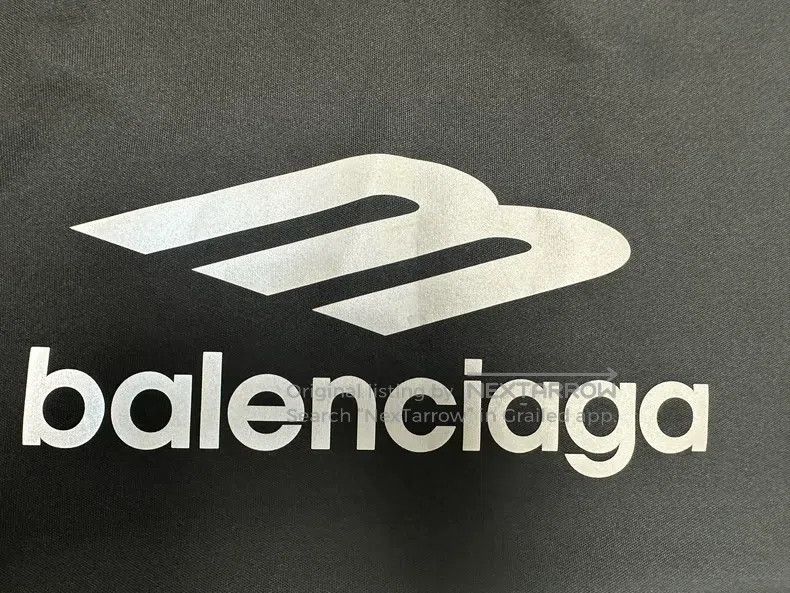 Balenciaga Balenciaga Letter V-Neck Casual Ski Jacket Long Sleeve T-S Size US XXS / EU 40 - 3 Thumbnail
