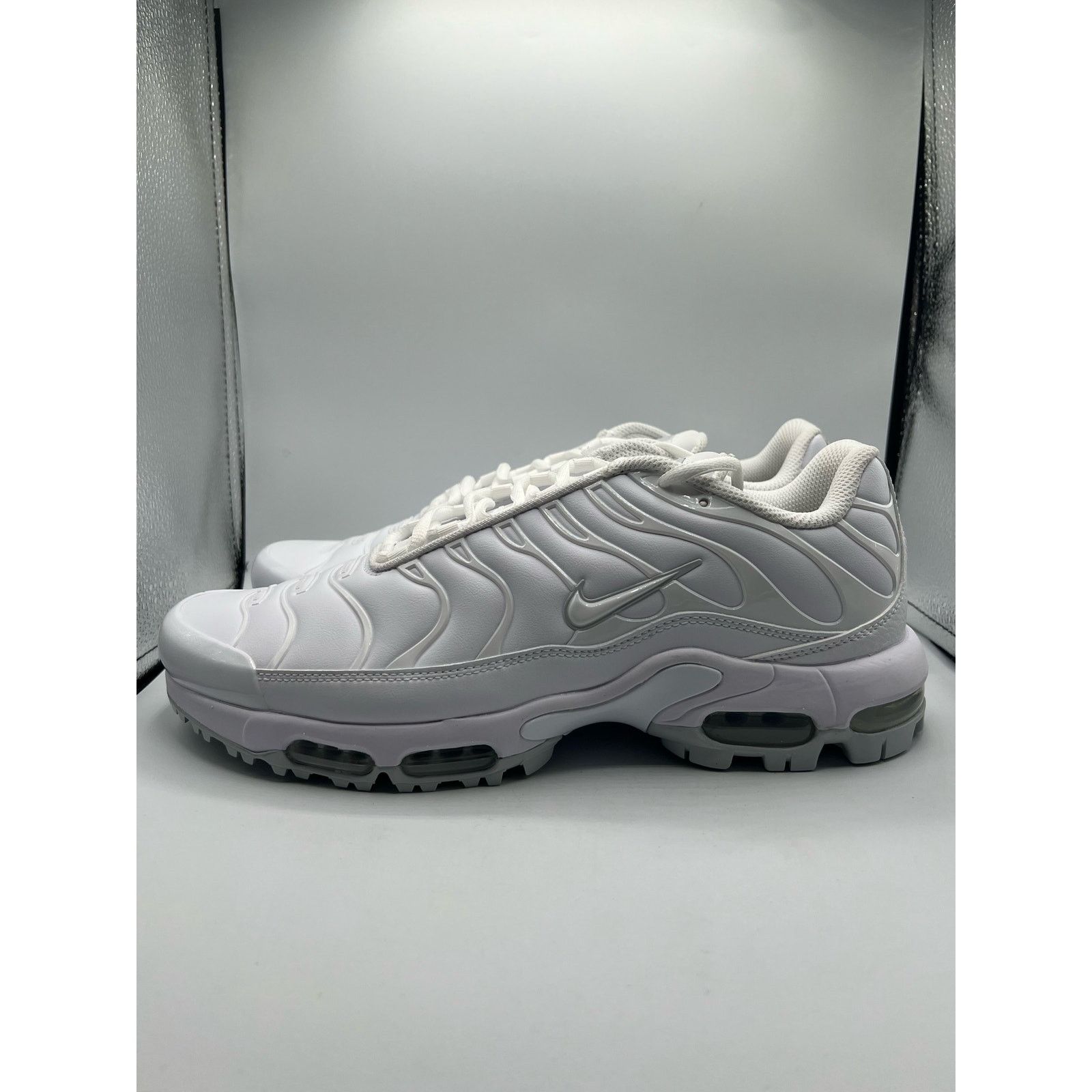 Nike Nike Air Max Plus Golf “Triple White” size 10.5 men’s Size US 10.5 / EU 43-44 - 1 Thumbnail