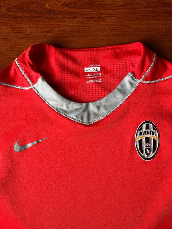 Other Juventus Nike Red 2007/08 Training Football Size US XS / EU 42 / 0 - 3 Thumbnail