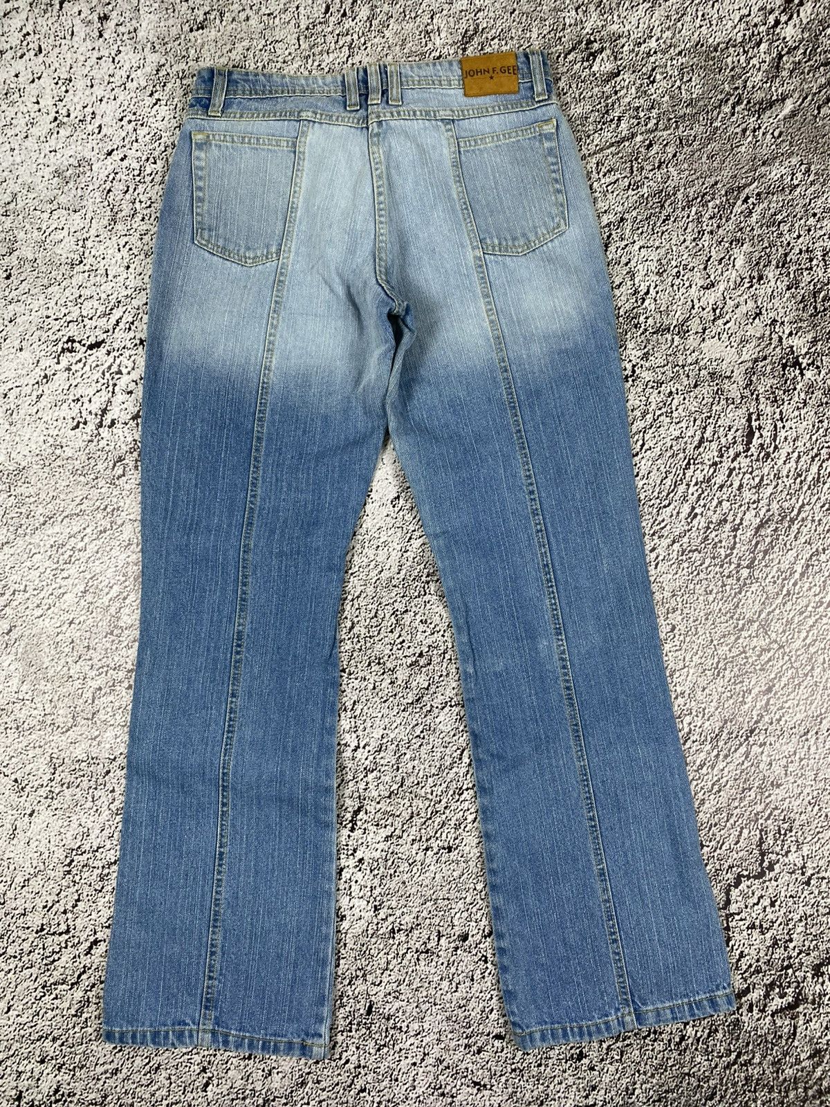 Vintage Vintage Y2K 00s style bootcut faded jeans streetwear Size 30" / US 8 / IT 44 - 5 Thumbnail