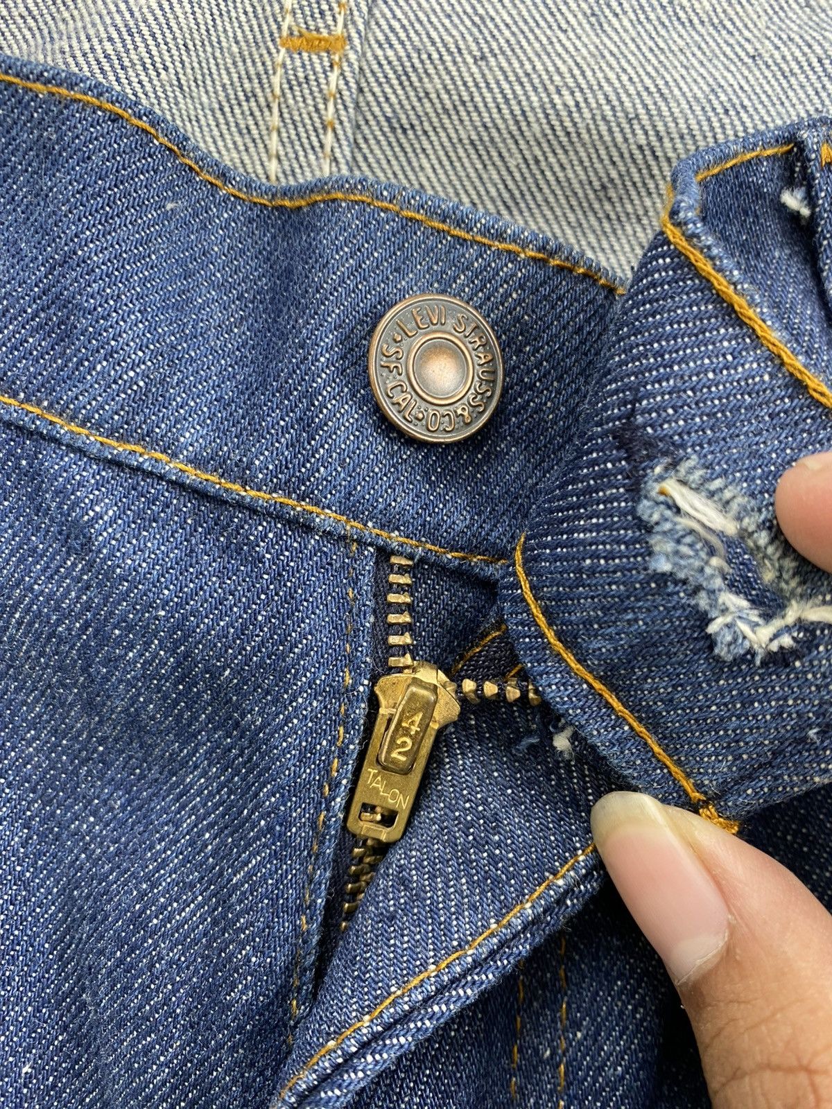 Levi's Vintage Clothing 🇺🇸1970s Vintage Levis 505-0917 Orange Tab Indigo Baggy Jeans Size US 38 / EU 54 - 8 Thumbnail