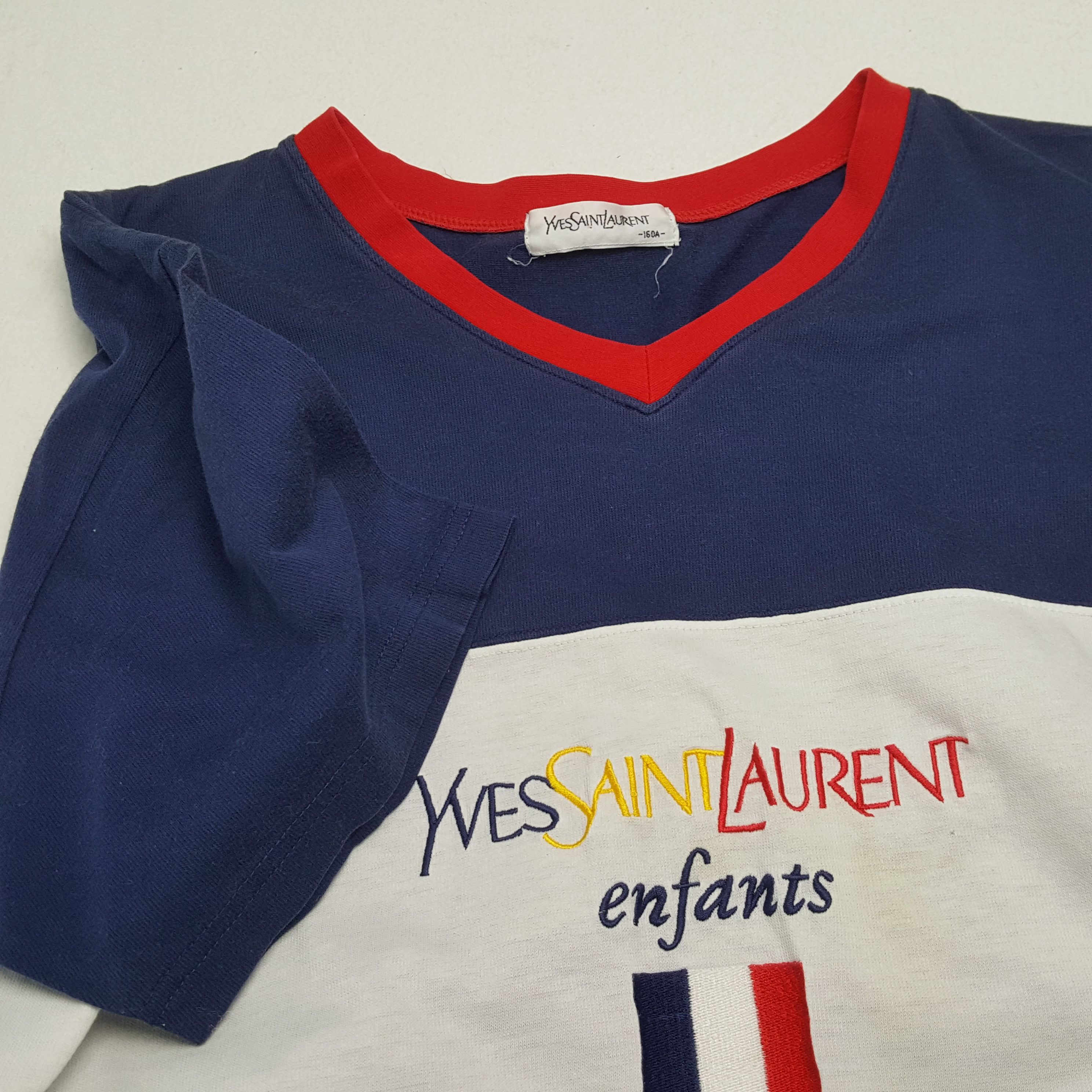 Vintage × Yves Saint Laurent YVES SAINT LAURENT Center Colours Spellout Design Tshirt Size US L / EU 52-54 / 3 - 6 Thumbnail