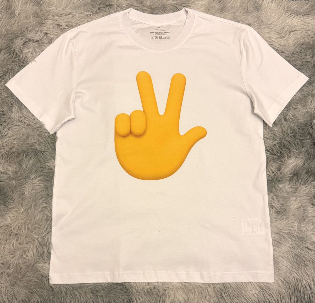 Playboi Carti YVL Hand Gesture Emoji Tee Size US M / EU 48-50 / 2 - 1 Thumbnail