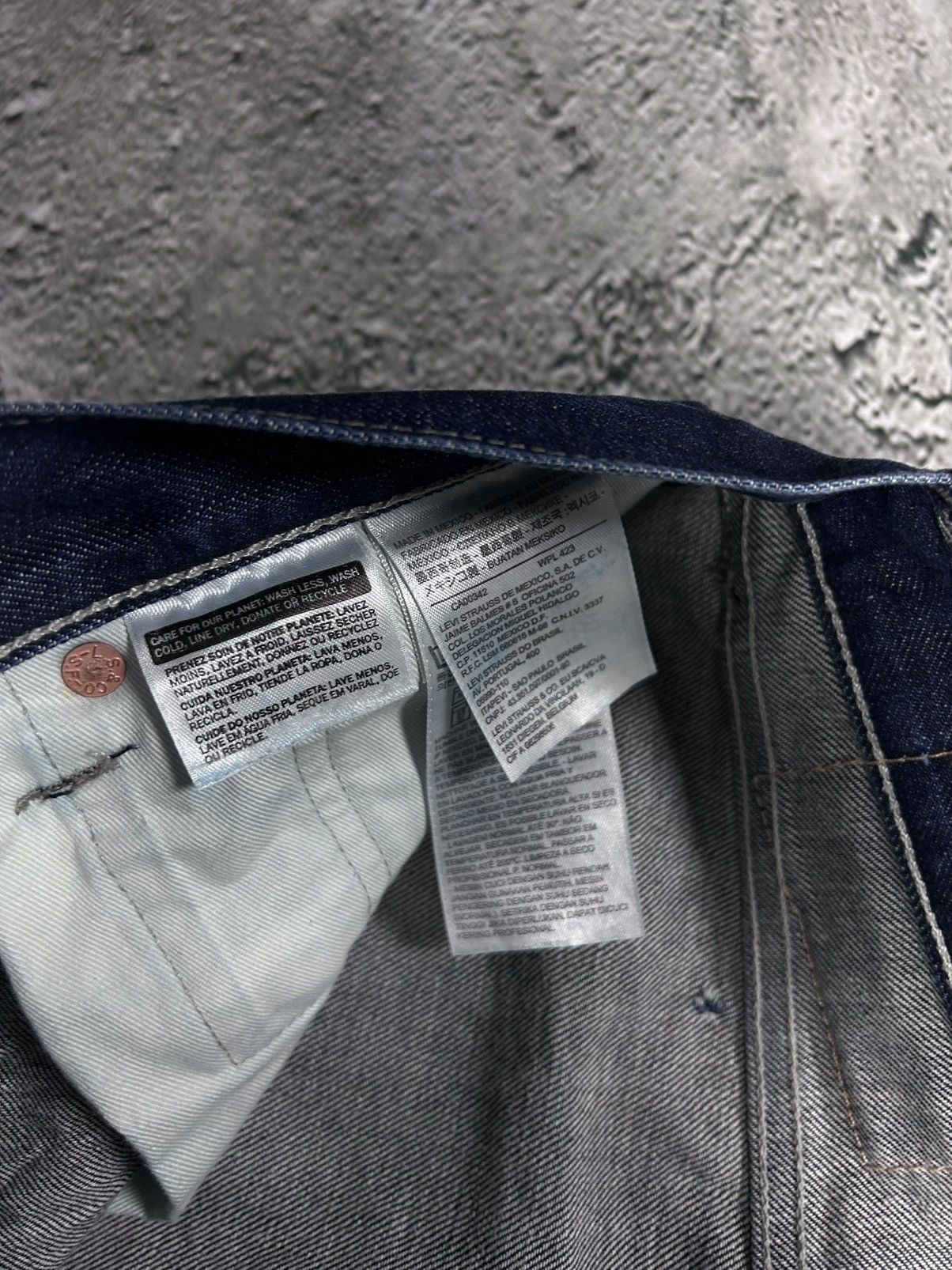 Levi's × Vintage Levi’s 501 vintage navy blue jeans denim pants Size US 33 - 9 Thumbnail