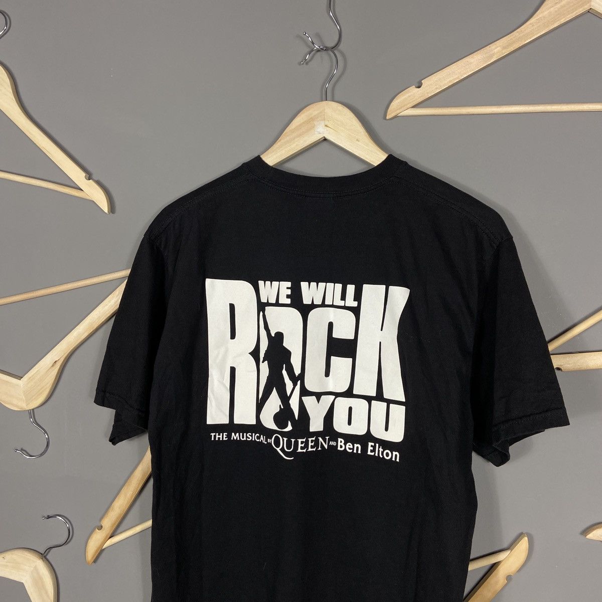 Band Tees × Vintage Vintage Queen and Ben Elton “We will rock you” t-shirt Size US M / EU 48-50 / 2 - 3 Thumbnail