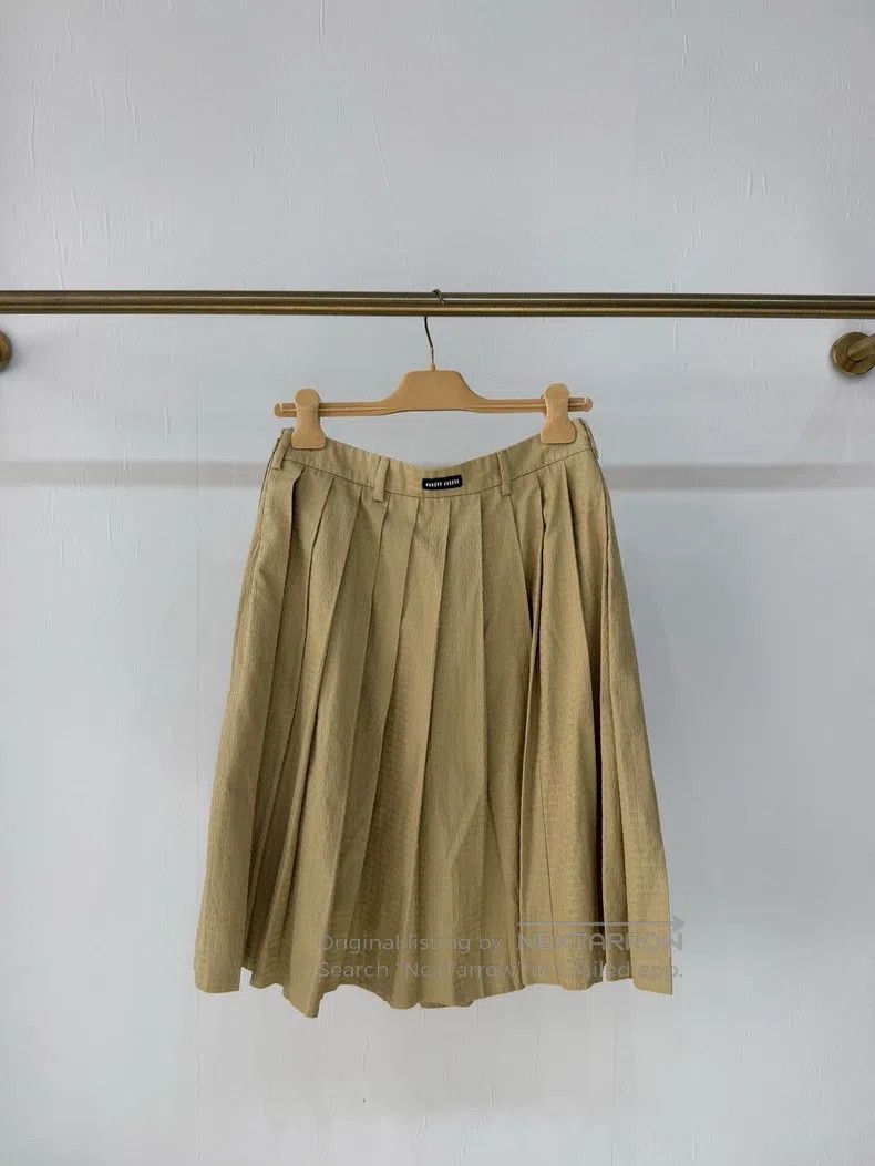 Miu Miu Miu Miu 38 Dark logo printed half-length pleated skirt skir Size 37" - 5 Thumbnail