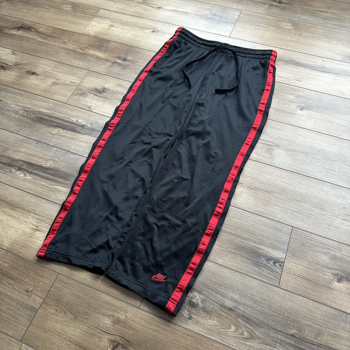 Nike Vintage 2000s Nike Black & Red Striped Wide Leg Track Pants Size US 34 / EU 50 - 2 Thumbnail