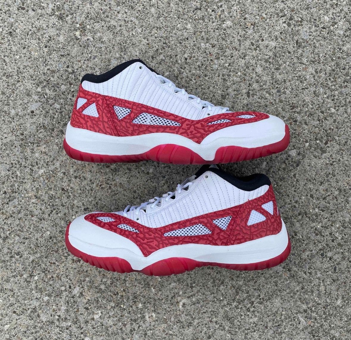 Jordan Brand Size 8.5-Jordan 11 Low IE Gym Red lighlty worn No box Size US 8.5 / EU 41-42 - 1 Thumbnail