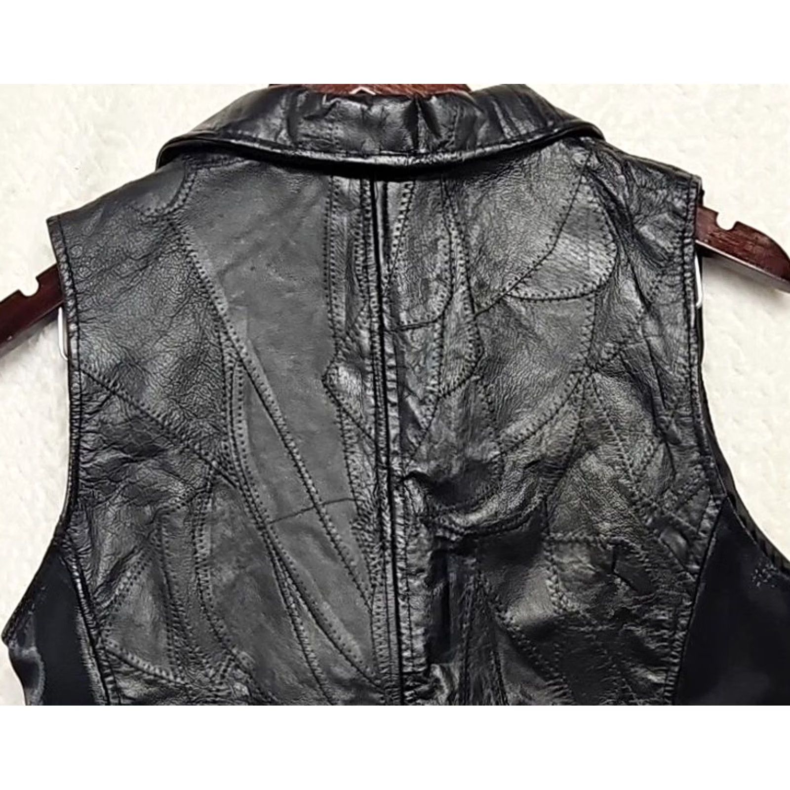 Vintage Y2K Leather & Soul Genuine Black Leather Vest Women’s M Zip Front Biker Moto Vest Maid? Size M / US 6-8 / IT 42-44 - 6 Thumbnail