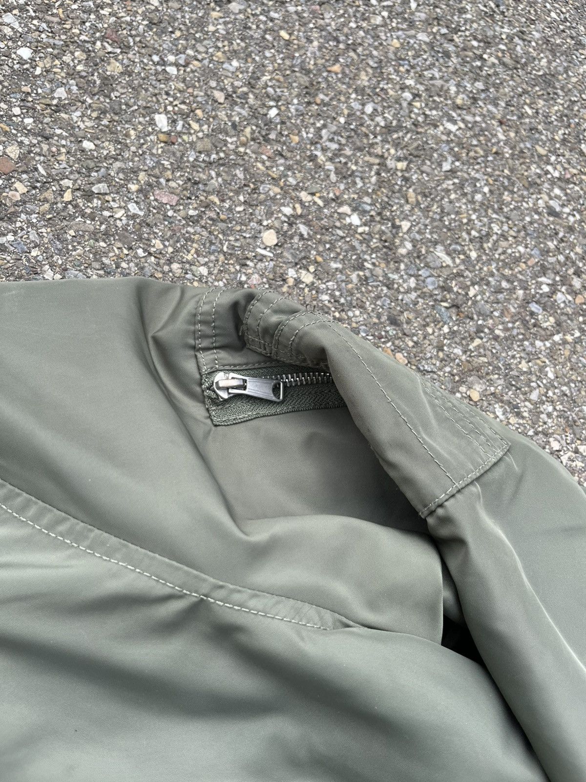 H&M olive geen bomber jacket Size US S / EU 44-46 / 1 - 3 Thumbnail
