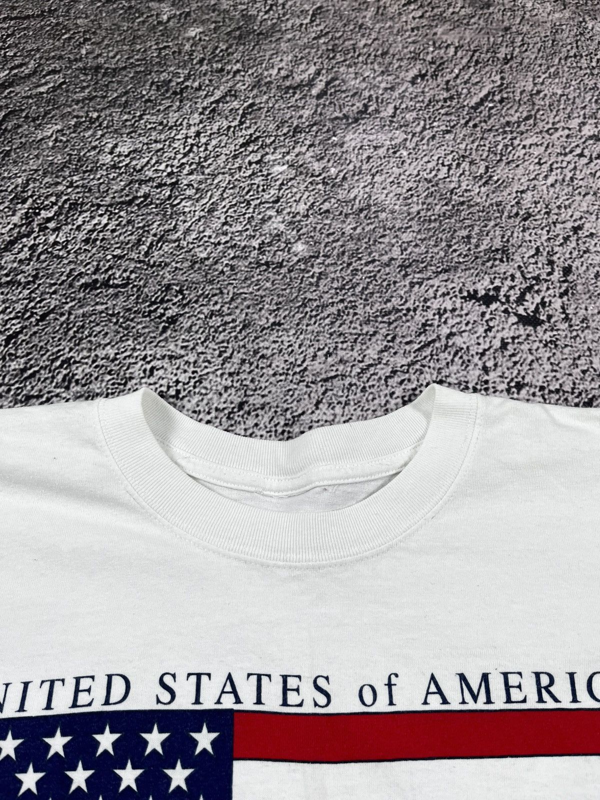 Vintage Vintage 90s United States of America USA Flag Big Logo Tee Size US XXL / EU 58 / 5 - 5 Thumbnail