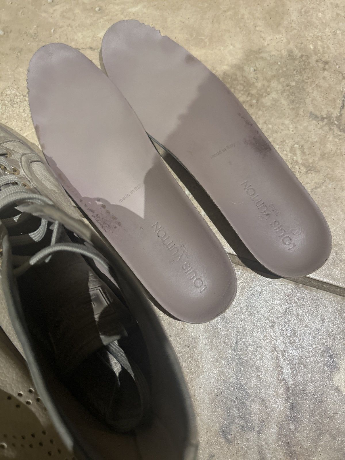 Louis Vuitton Louis Vuitton Taupe Leather hightop sneaker 39/8.5 Size US 8.5 / IT 38.5 - 11 Thumbnail