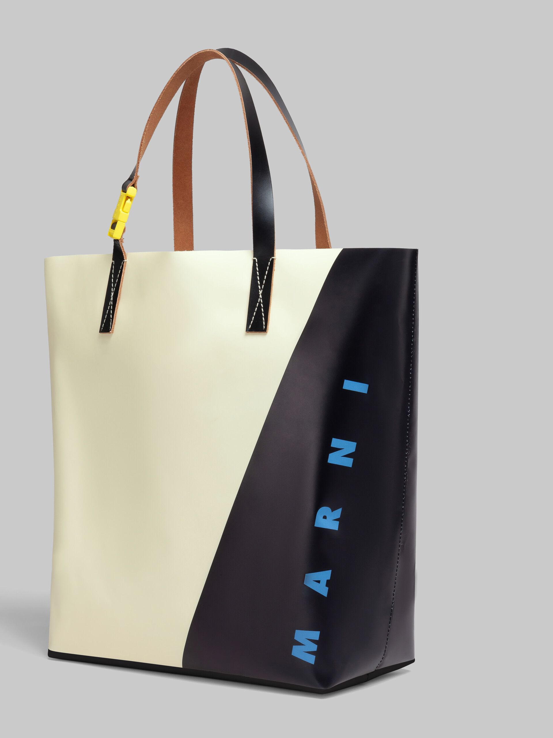Marni o1s22i1n0924 Size: OS / Tribeca Tote Bag in White/Black Size ONE SIZE - 5 Thumbnail