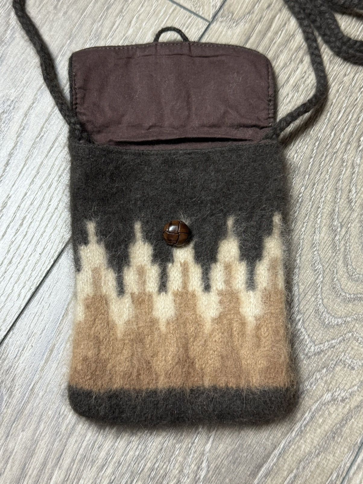 Number (N)ine AW 2002-2003 Nowhere Man Angora Side Bag Size ONE SIZE - 3 Thumbnail