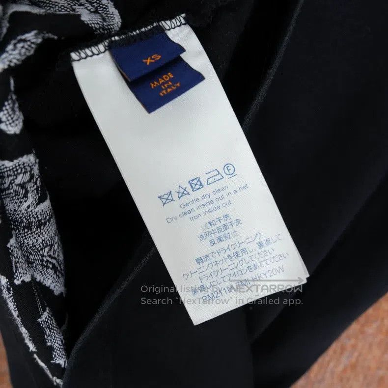 Louis Vuitton Louis Vuitton Gesture graffiti short sleeve Size US XS / EU 42 / 0 - 6 Thumbnail