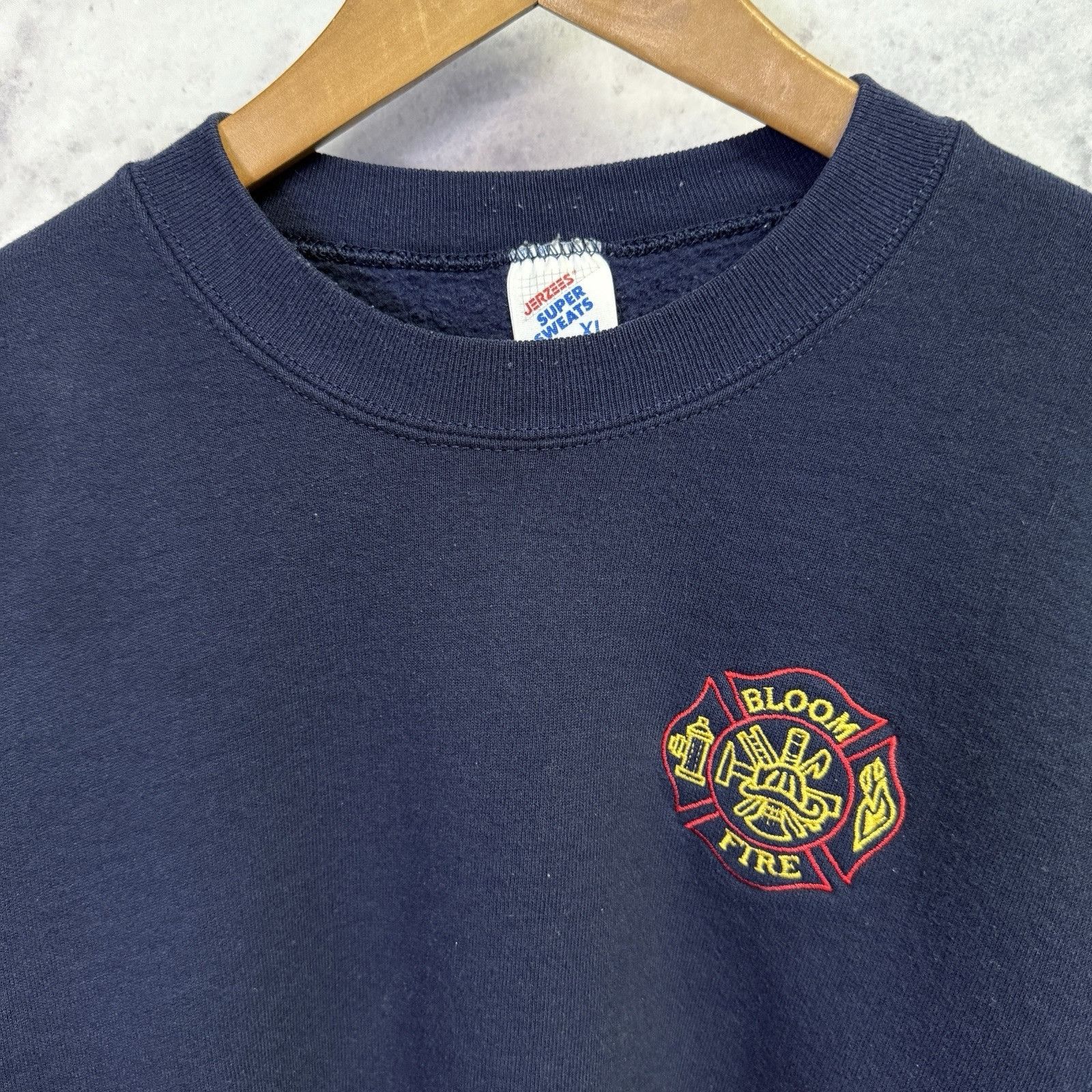 Vintage Vintage 90s Fire Department Sweatshirt Mens XL Blue Crew Nec Size US XL / EU 56 / 4 - 1 Thumbnail