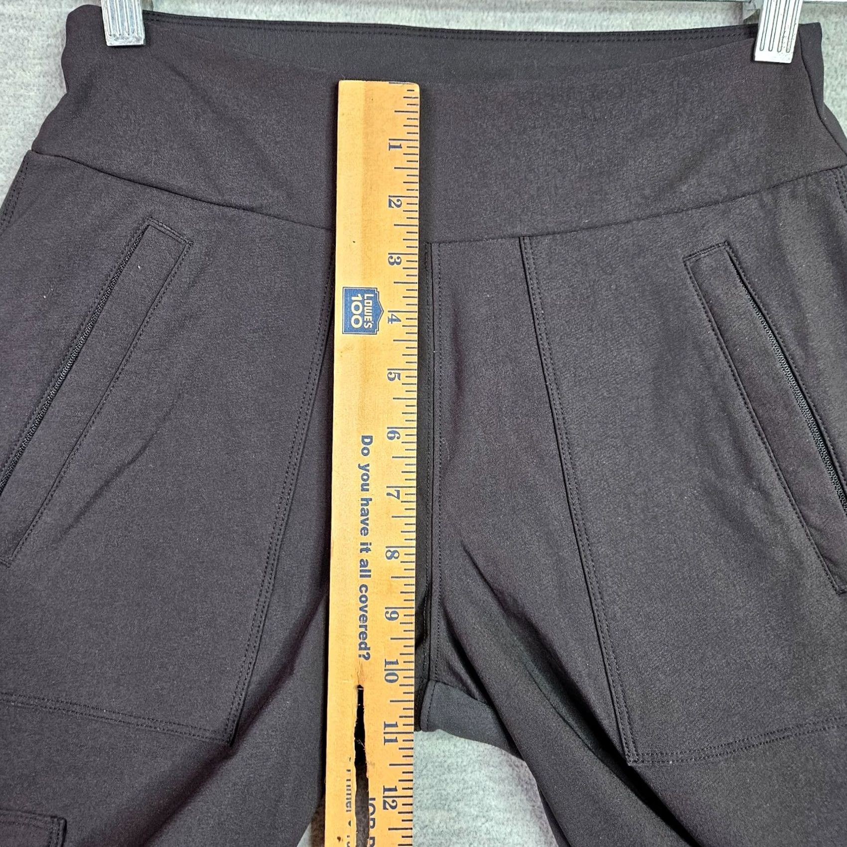 Athleta Athleta Headlands Hybrid Cargo Pants Women Size 6 Black Stretch Hiking Travel Casual Size 28" / US 6 / IT 42 - 5 Thumbnail