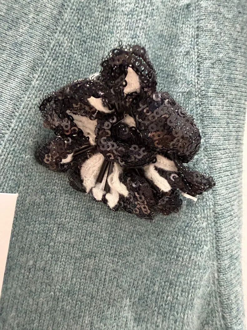 Chanel Chanel Camelia button corse knitted vest Size S / US 4 / IT 40 - 4 Thumbnail