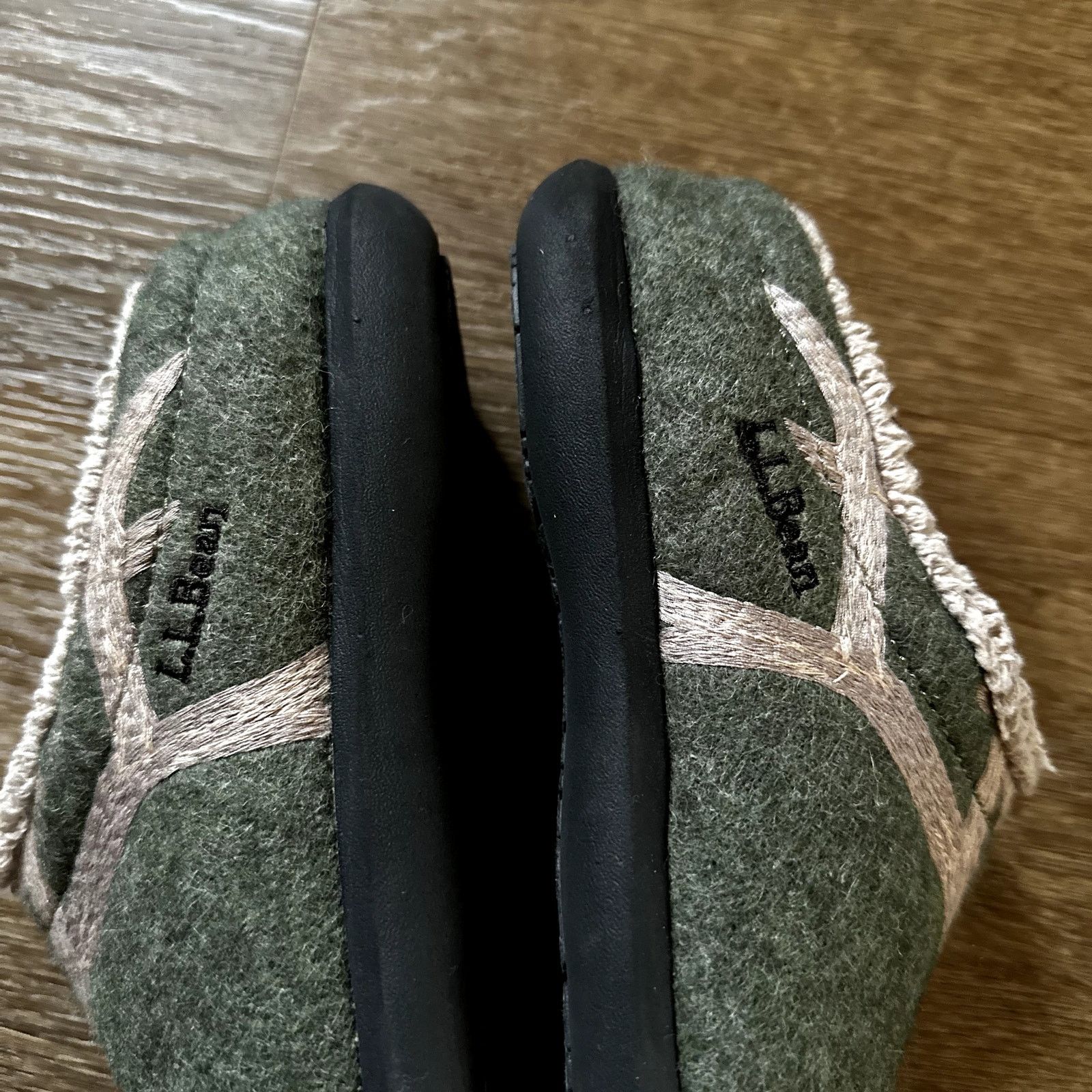 L.L. Bean L.L. Bean Green Panda Size US 6 / IT 36 - 6 Thumbnail