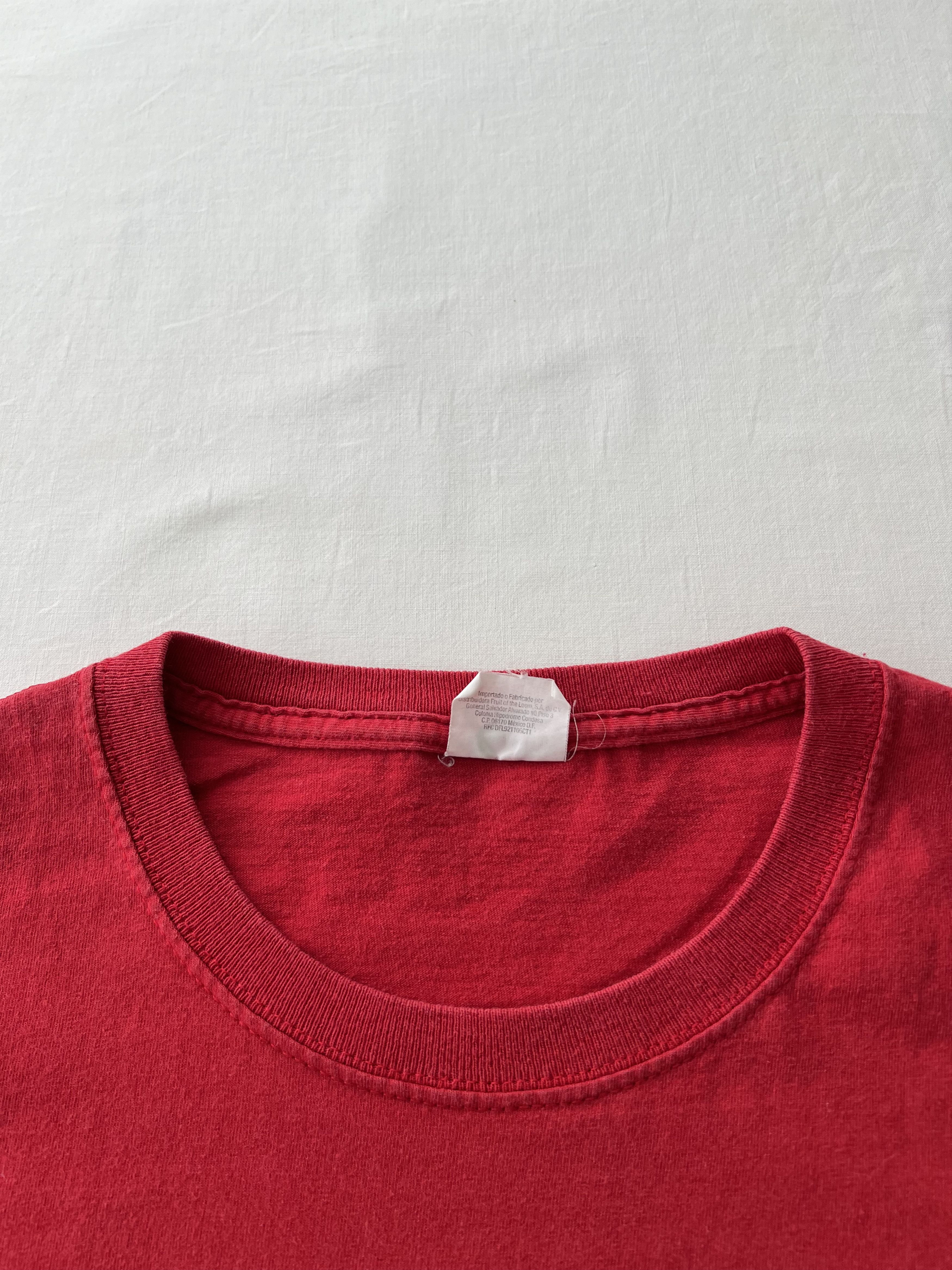 Band Tees Vintage 2000s Sonic Youth Nurse Y2k Red T-shirt Size US L / EU 52-54 / 3 - 8 Thumbnail