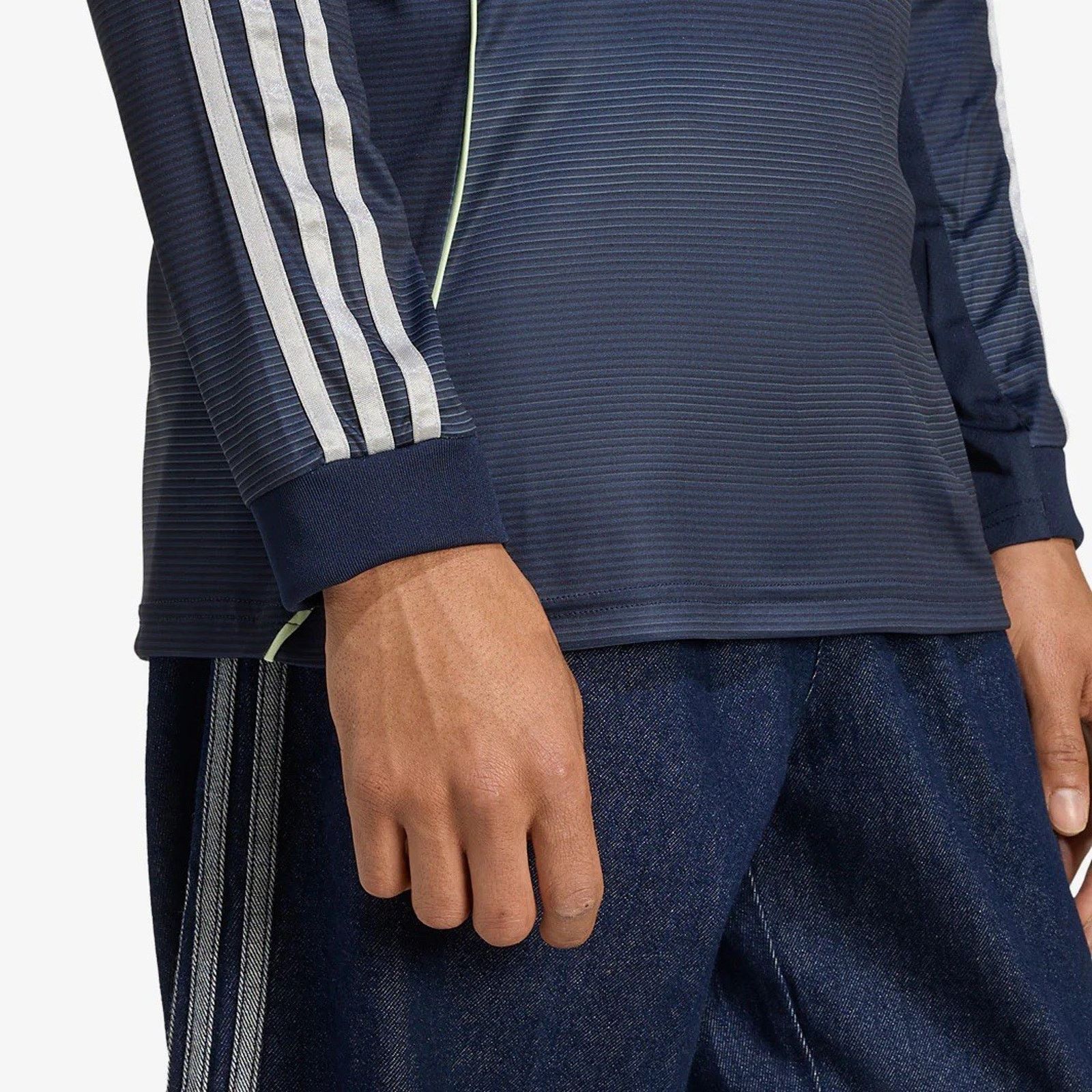Adidas Adidas Real Madrid 2025/26 Jersey XL Long Sleeve SlimFit NWT Size US XL / EU 56 / 4 - 6 Thumbnail
