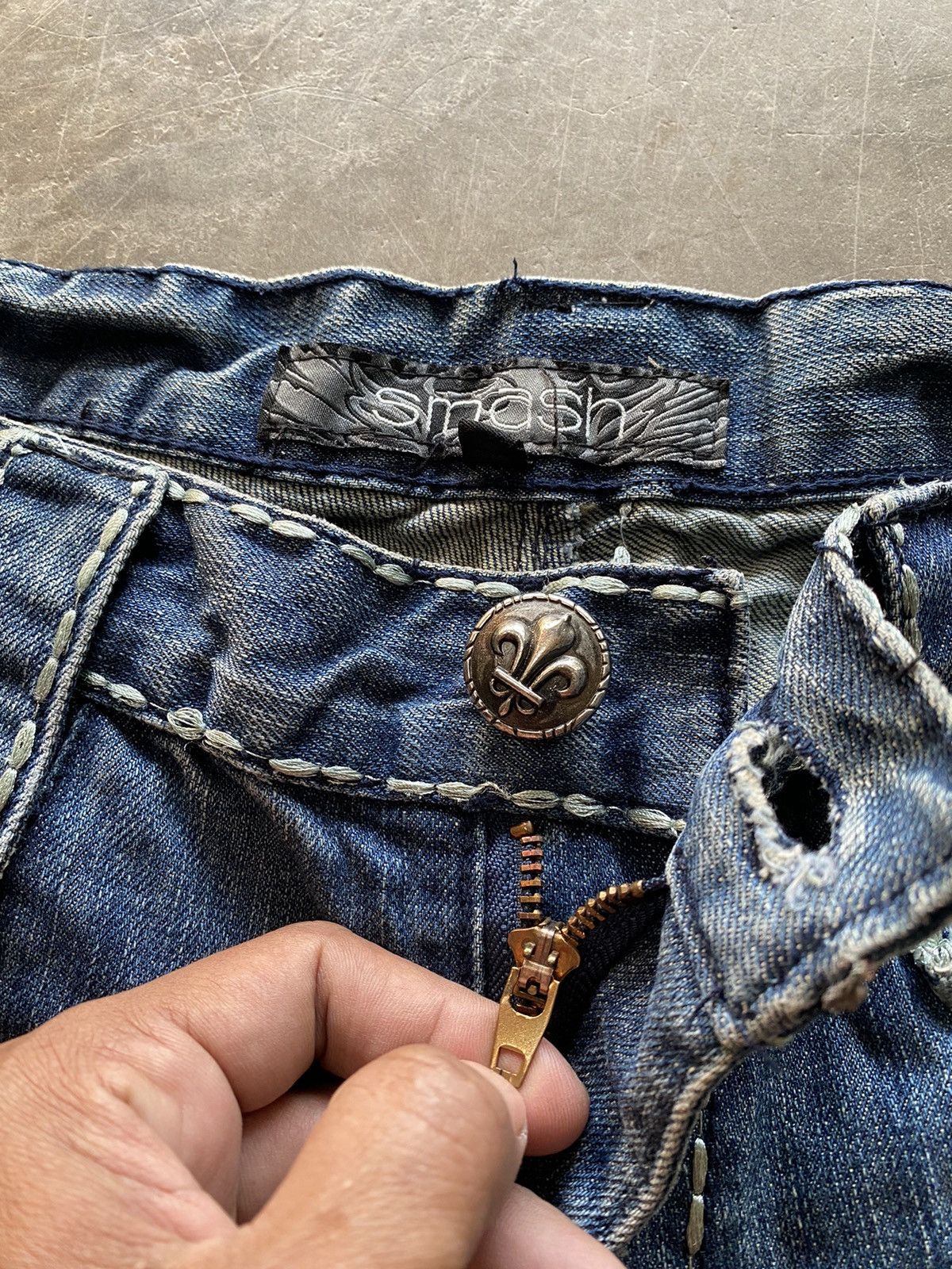 Hysteric Glamour × Japanese Brand × Tornado Mart Baggy Jeans Japanese Smash Wash Blue Distressed Denim Size US 34 / EU 50 - 11 Thumbnail