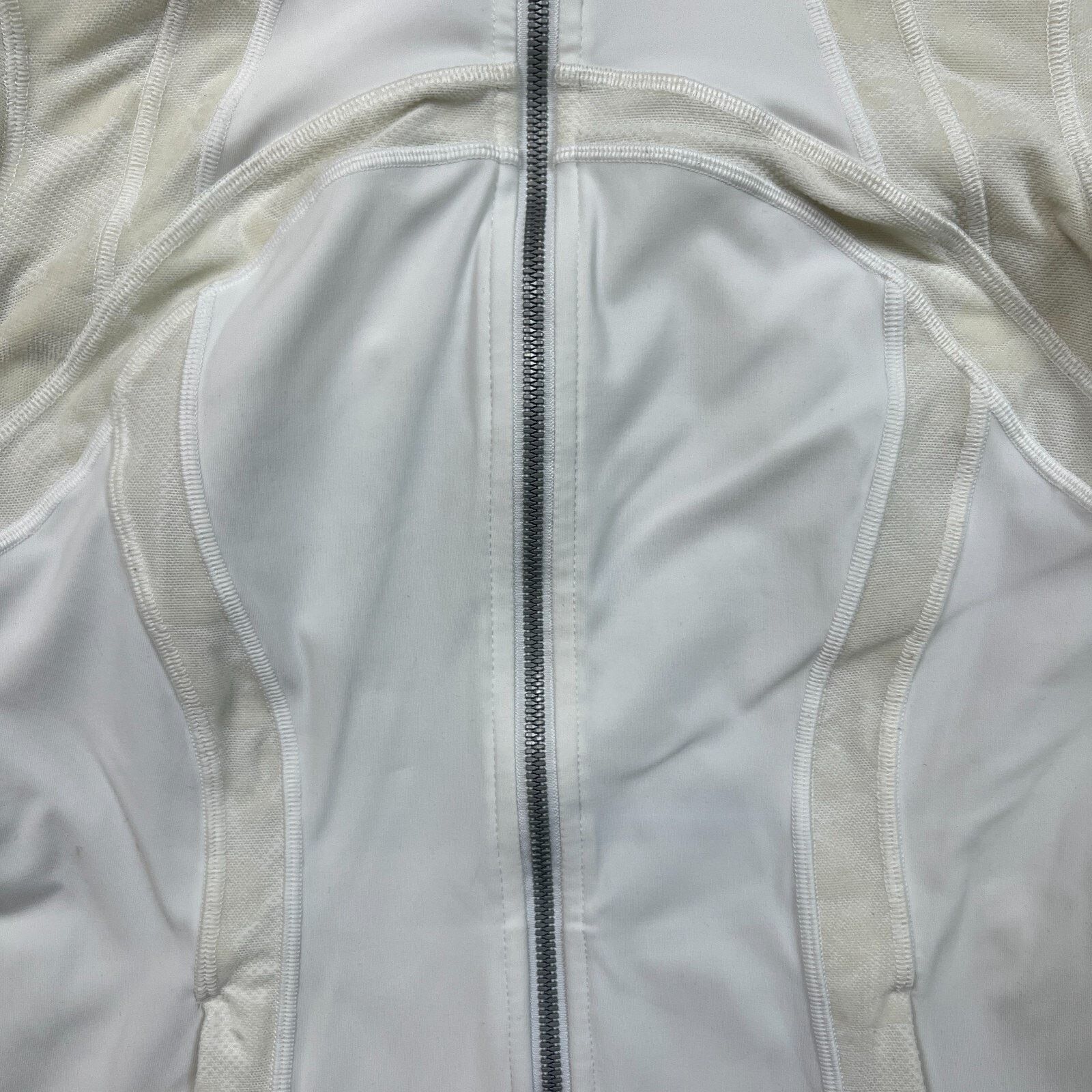 Lululemon Lululemon Define Jacket Flocked sz 8 Full Zip Track Suit Top Size M / US 6-8 / IT 42-44 - 3 Thumbnail
