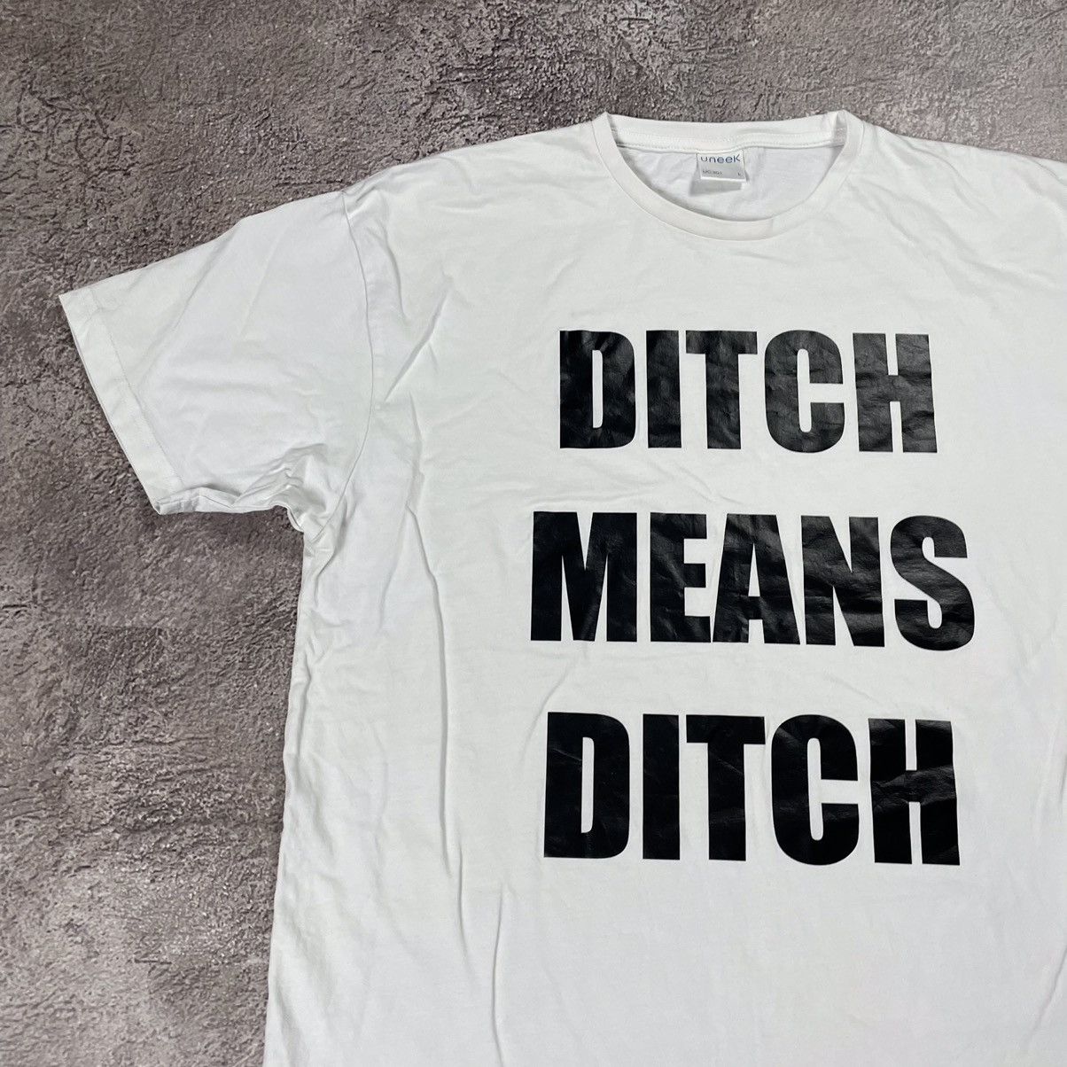 Vintage Y2K Vintage Ditch Means Ditch Graphic Tee Skate Punk Slim L Size US L / EU 52-54 / 3 - 4 Thumbnail