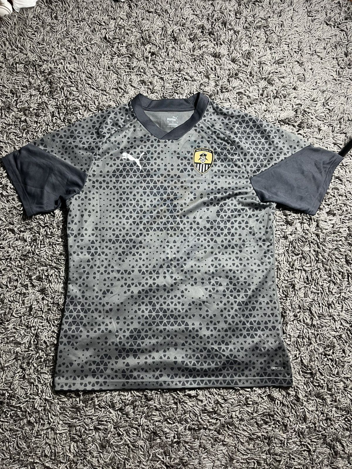 Puma NOTTS COUNTY FC PUMA SOCCER POLYESTER JERSEY T-SHIRT Size US L / EU 52-54 / 3 - 1 Thumbnail