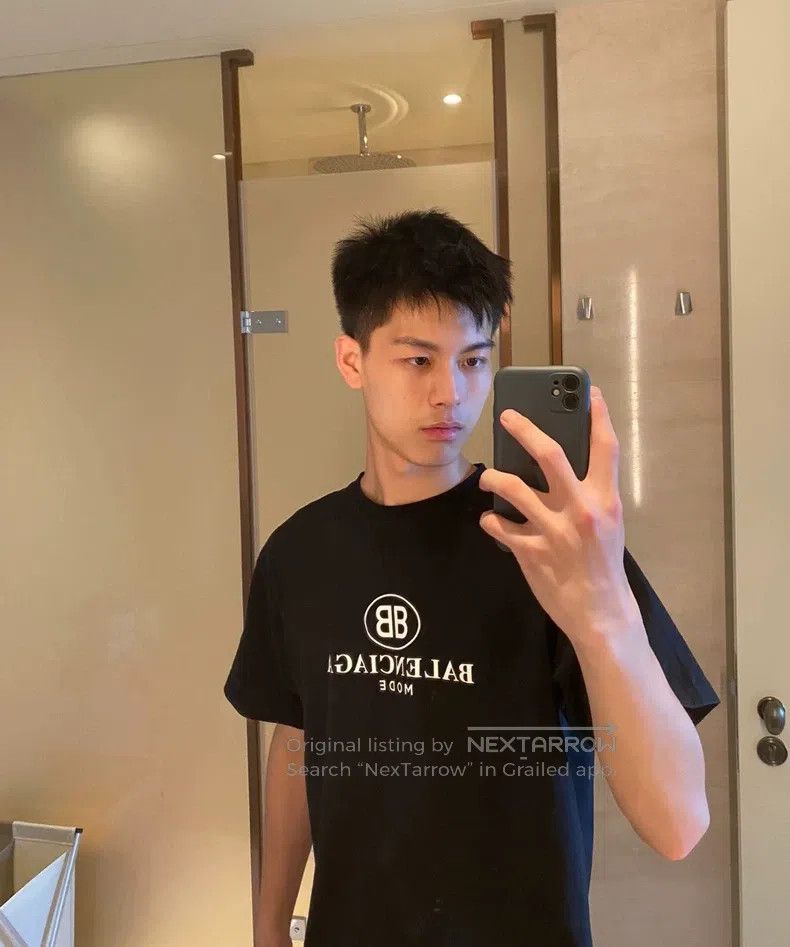Balenciaga Balenciaga Letter Logo Short Sleeve Size US L / EU 52-54 / 3 - 5 Thumbnail