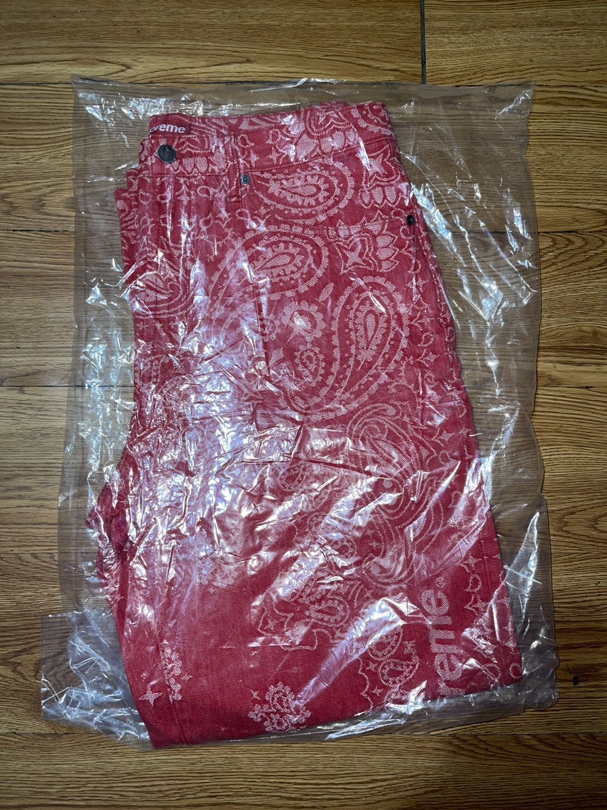 Spring/Summer 2025 Preview – Supreme