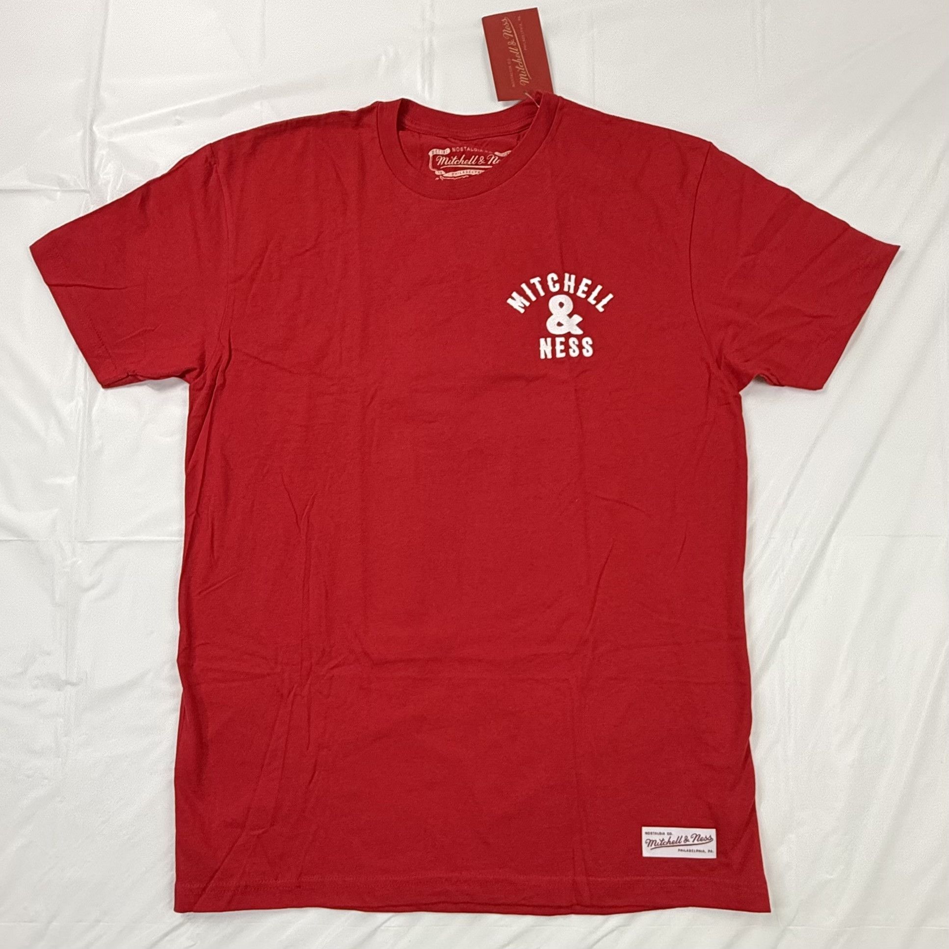 Mitchell & Ness Mitchell & Ness Authentic Premium Legendary Graphic T-Shirt Size US L / EU 52-54 / 3 - 2 Thumbnail