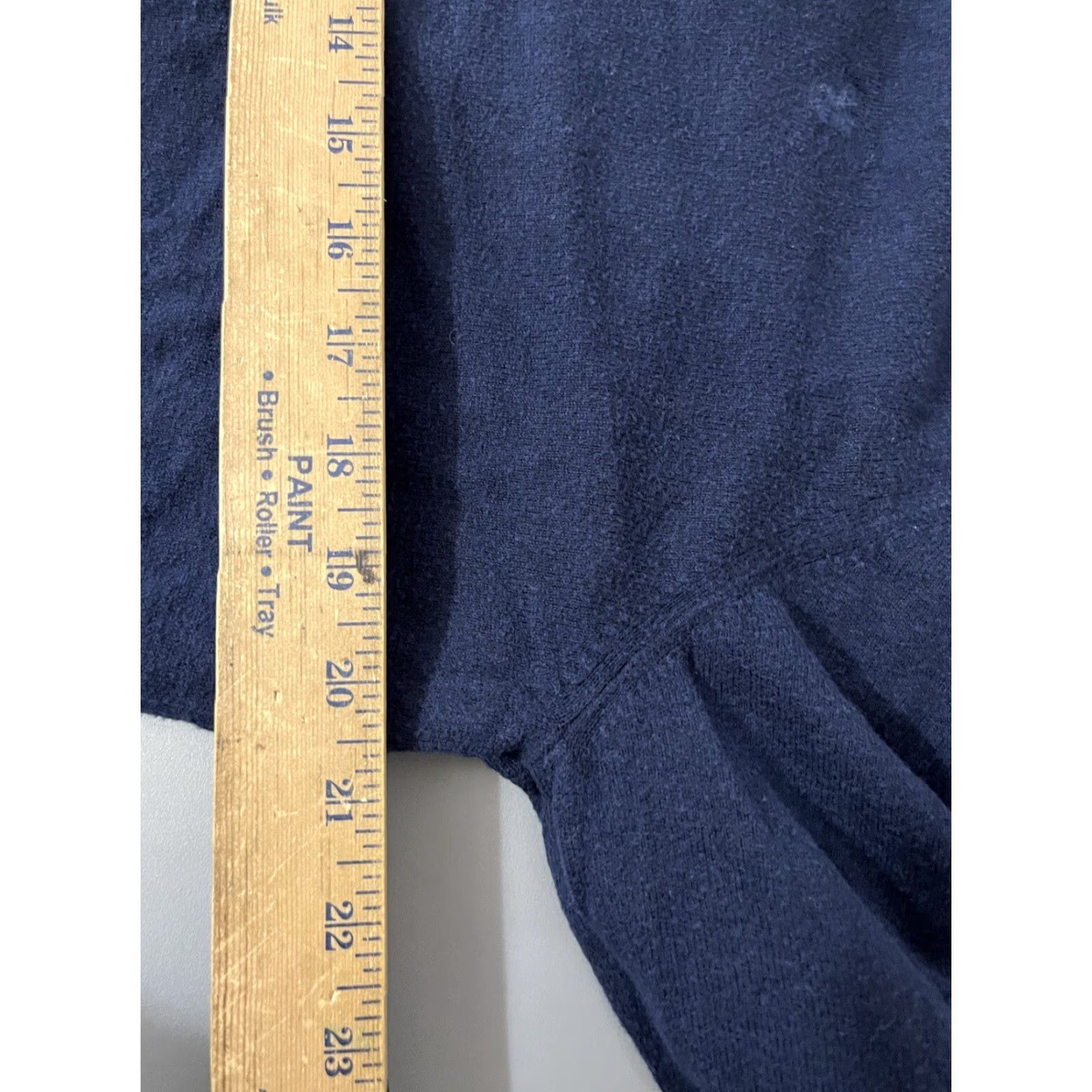 American Eagle Outfitters AMERICAN EAGLE Seriously Soft V-Neck Sweater Men's Medium Navy Blue Space Theme Size US M / EU 48-50 / 2 - 6 Thumbnail