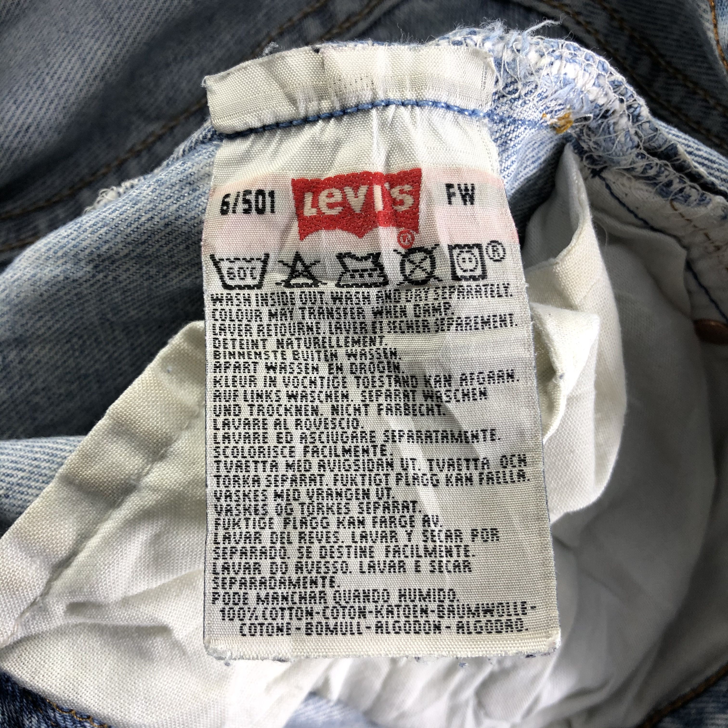 Levi's 90s Vintage Light Wash Levis 501 Jeans-J3881 Size US 27 - 10 Thumbnail