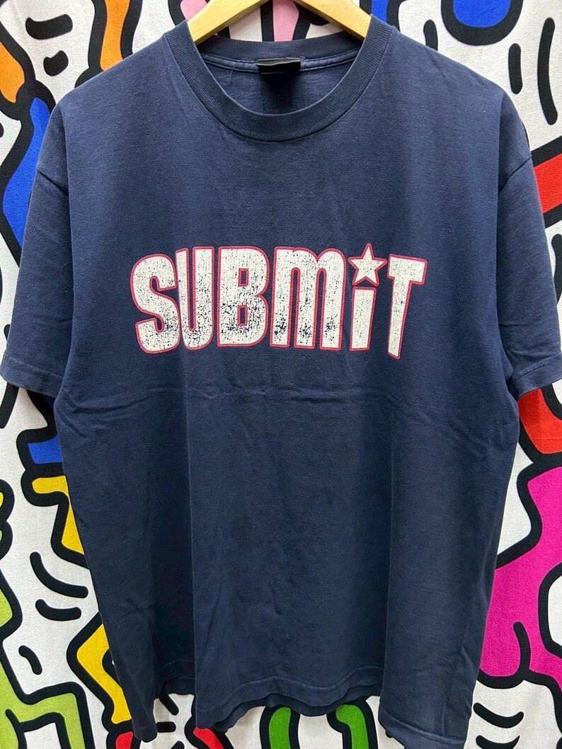 WWE Vintage 2002 Kurt Angle tshirt size XL Size US XL / EU 56 / 4 - 3 Thumbnail