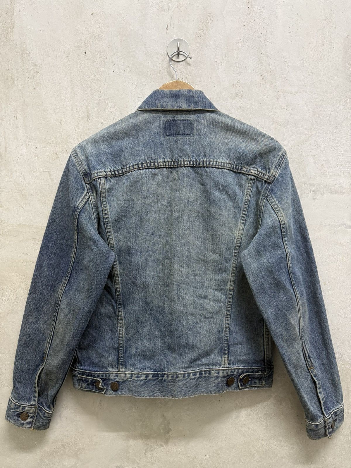 Levi's Vintage Levis Men’s 70505-0217 Denim Trucker Jacket Size US XS / EU 42 / 0 - 6 Thumbnail