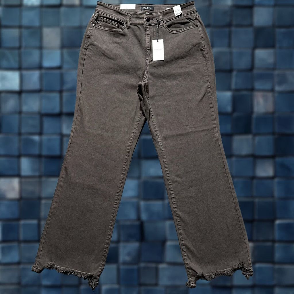 Vintage NWT Judy Blue Jeans Women 16W Dark Brown Straight Fit Raw Hem JB82531C-PL Size 38" / US 16 / IT 52 - 1 Thumbnail