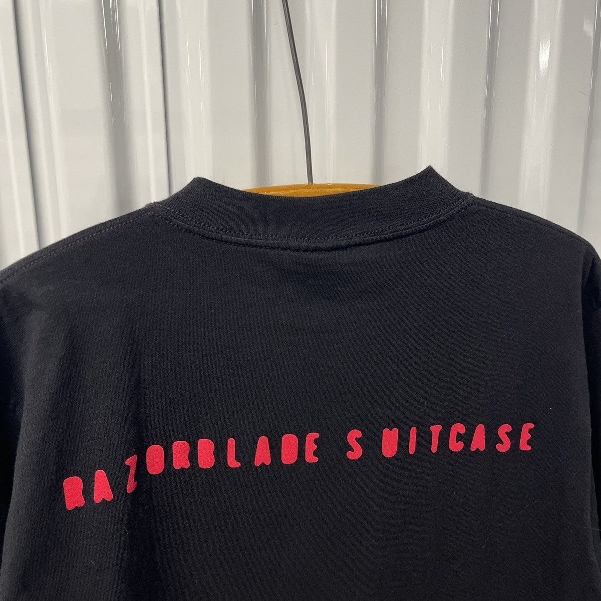 Band Tees × Giant × Vintage Rare Vintage 90s Bush Razorblade Suitcase Band Tee Size US L / EU 52-54 / 3 - 12 Thumbnail
