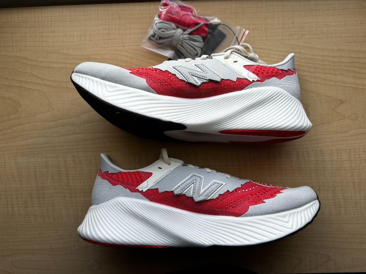 New Balance × Stone Island Stone Island x New Balance Fuelcell RC Elite v2 Energy Red Size US 10 / EU 43 - 3 Thumbnail