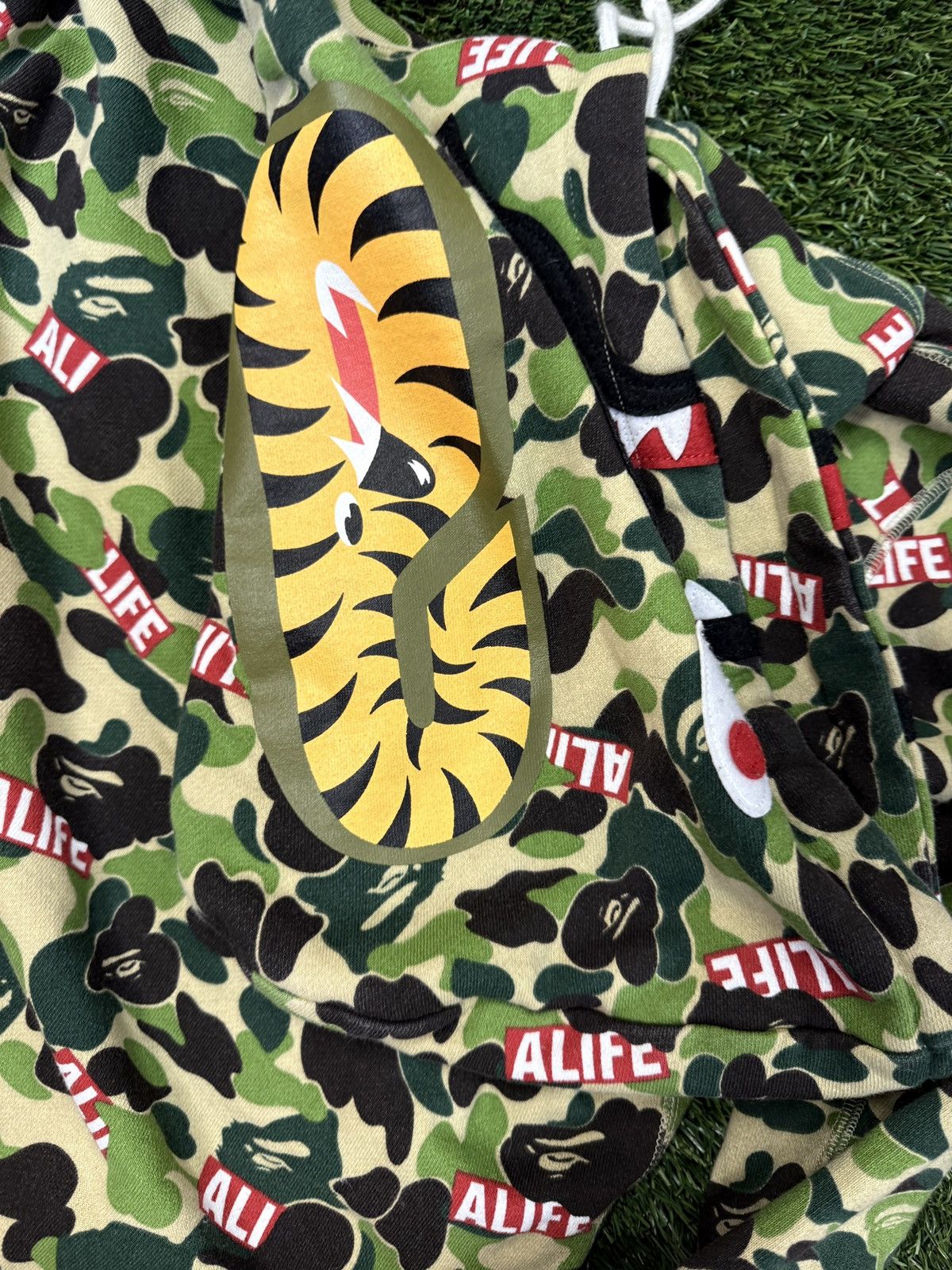 Bape BAPE X ALIFFE HOODIE Size US M / EU 48-50 / 2 - 3 Thumbnail